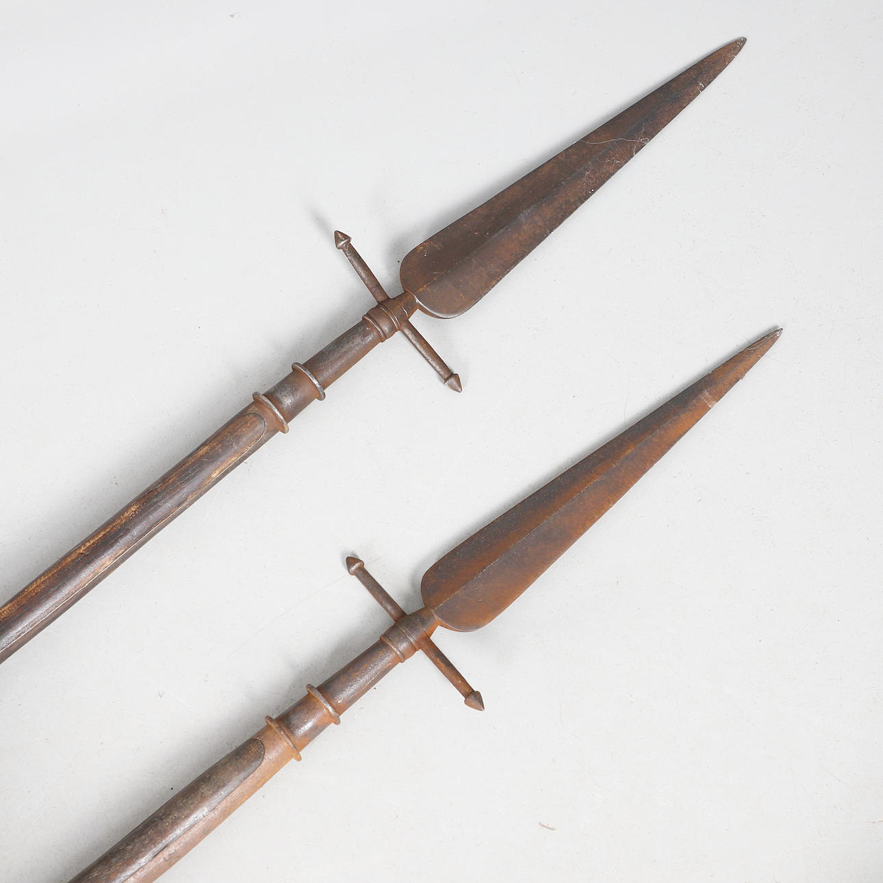 A PAIR OF 18TH CENTURY SPONTOONS. Weapons & Militaria - Edged weapons ...