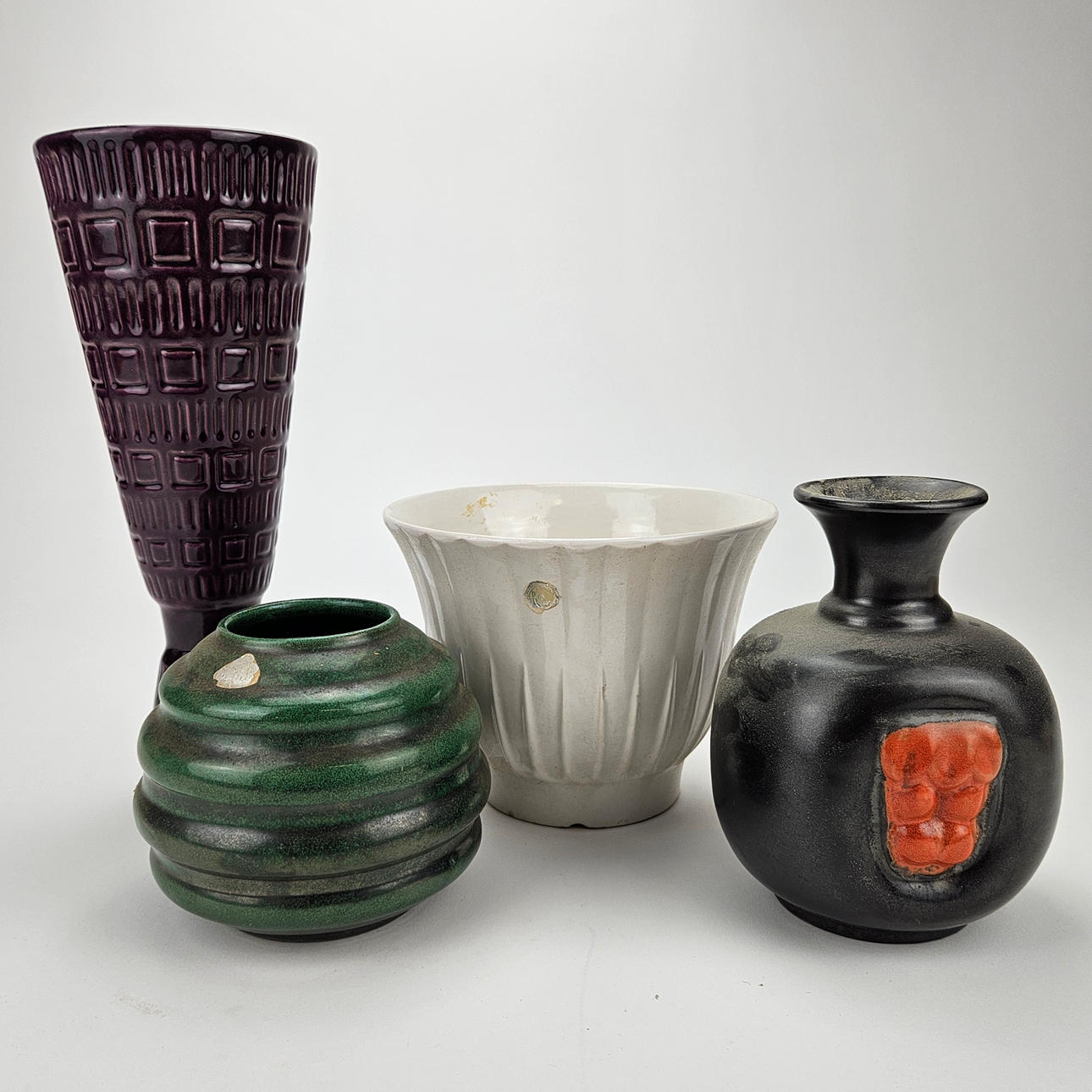 A 4-piece ceramic from Sweden.