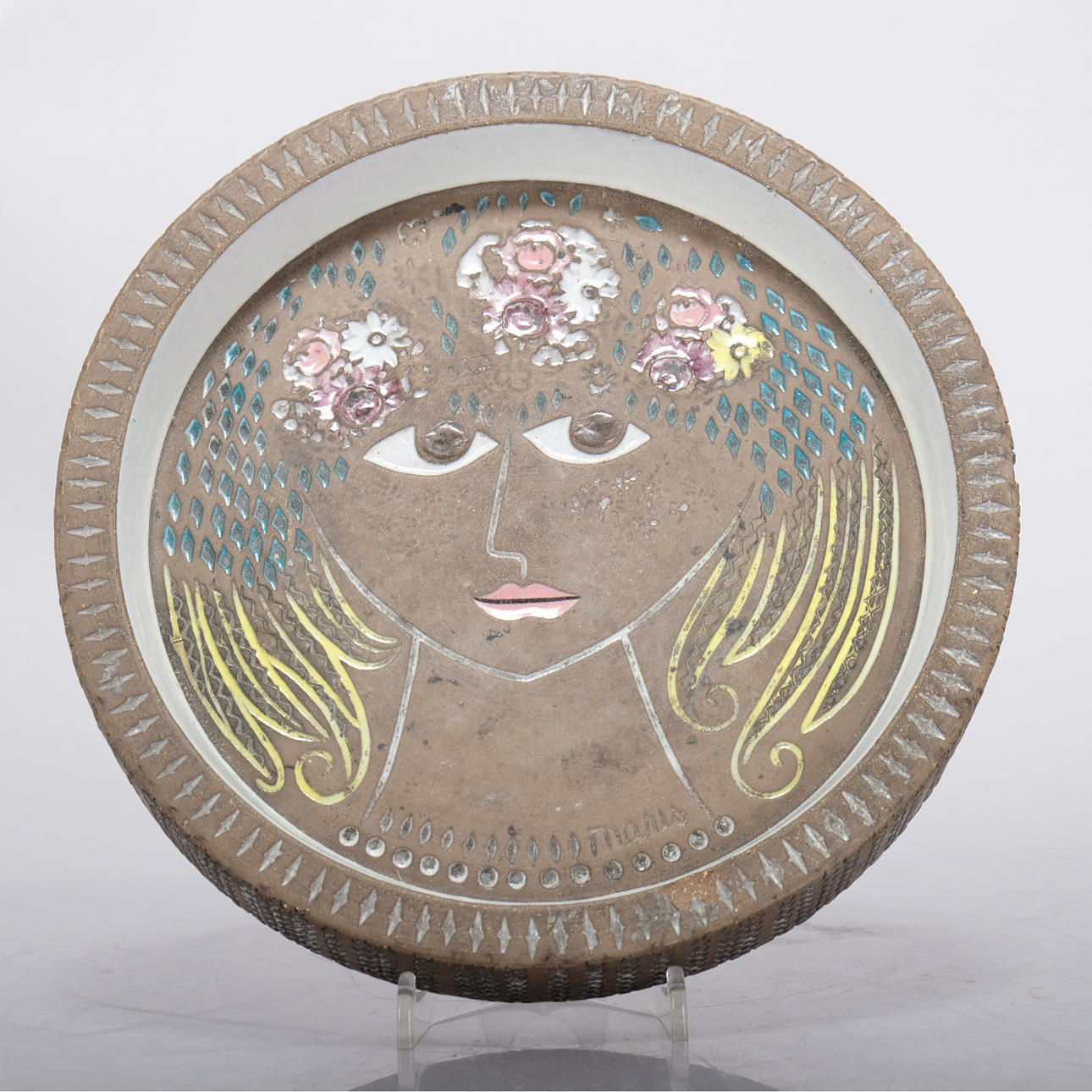 MARI SIMMULSON. An ashtray, signed, Upsala Ekeby, ceramic, stoneware.