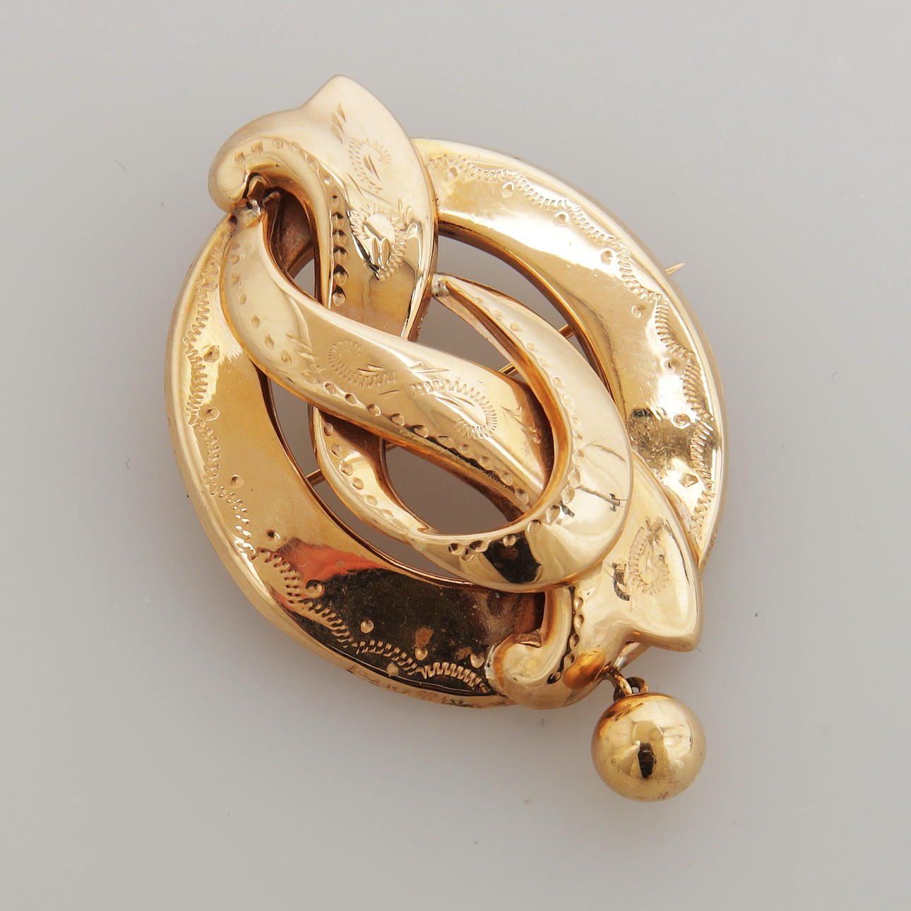 BROSCH, guld 18k, vikt 4,83 gram.