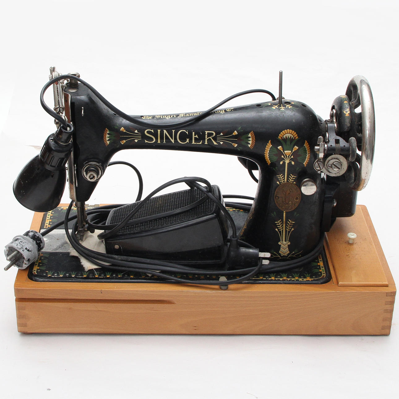 SEWING MACHINE, Singer, in bag.