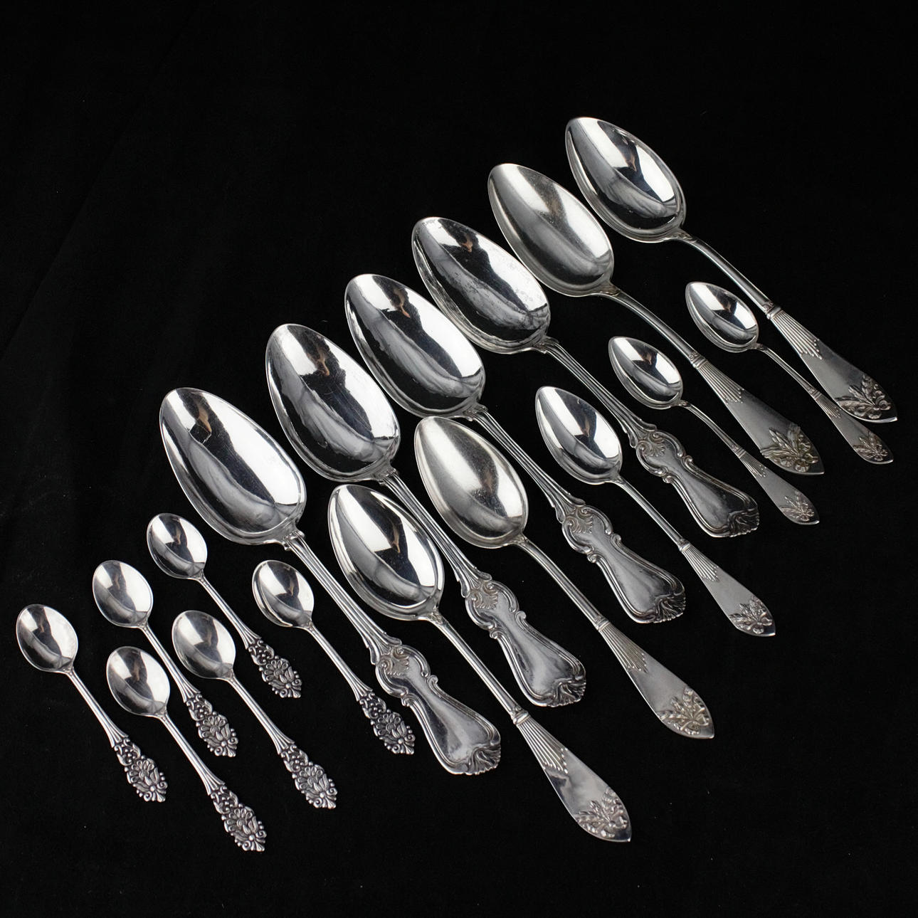 SPOONS, 17 pcs. silver, different size and pattern, 18-1900's.