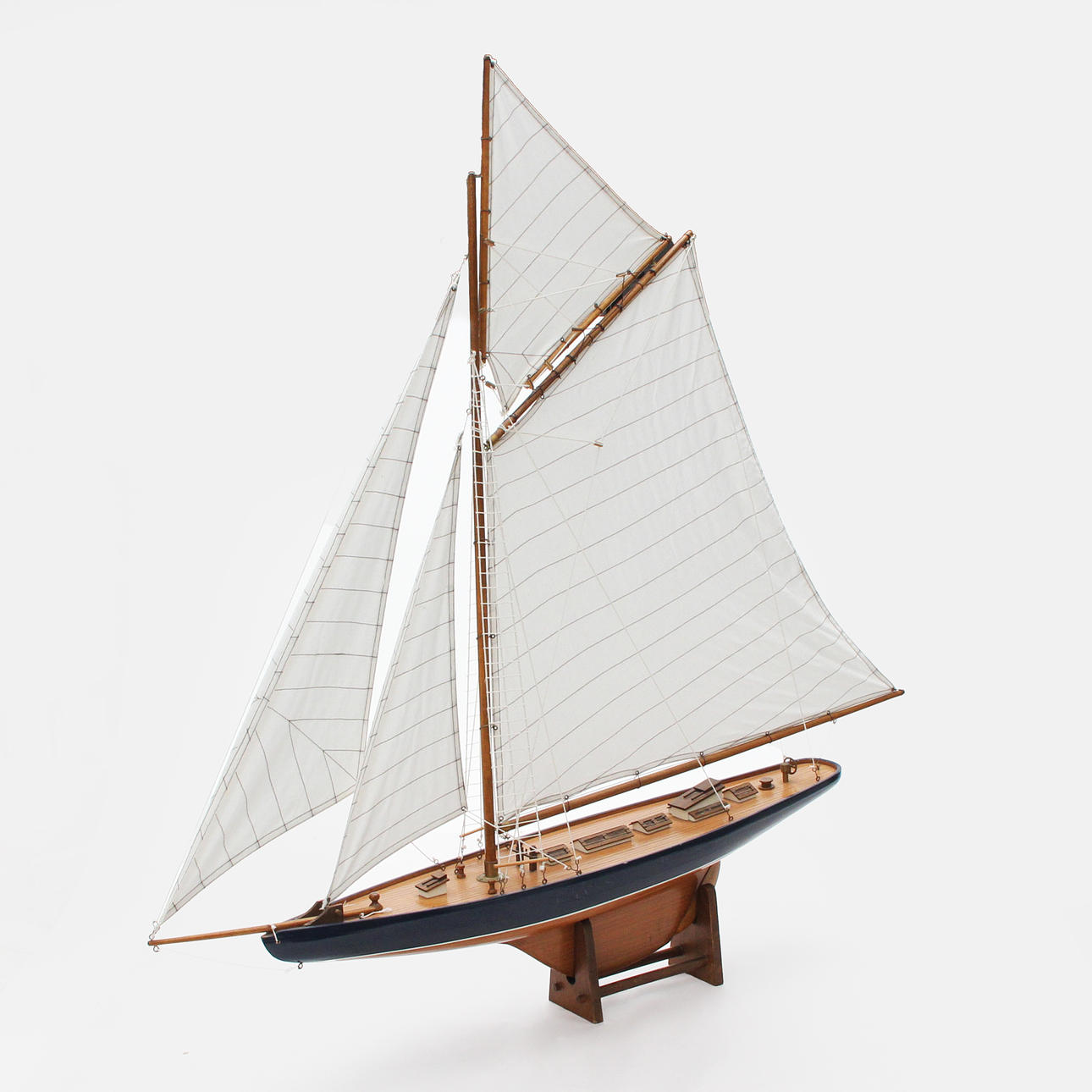 BOAT MODEL, modern.