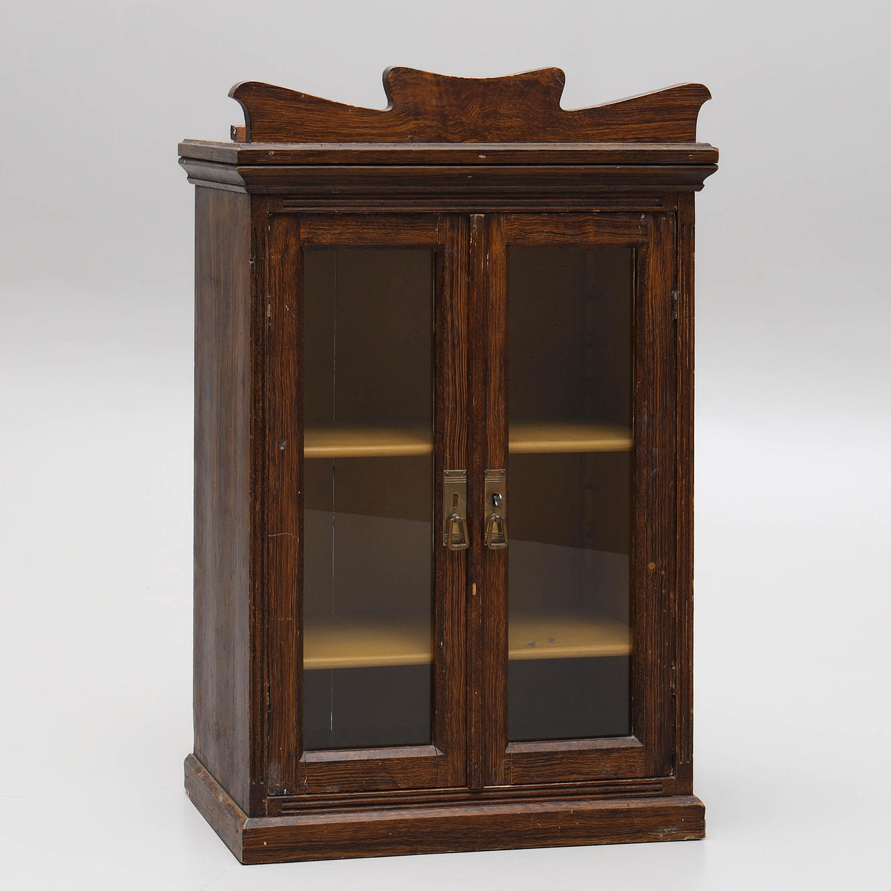 A wall cabinet, vein-painted, Art Nouveau.