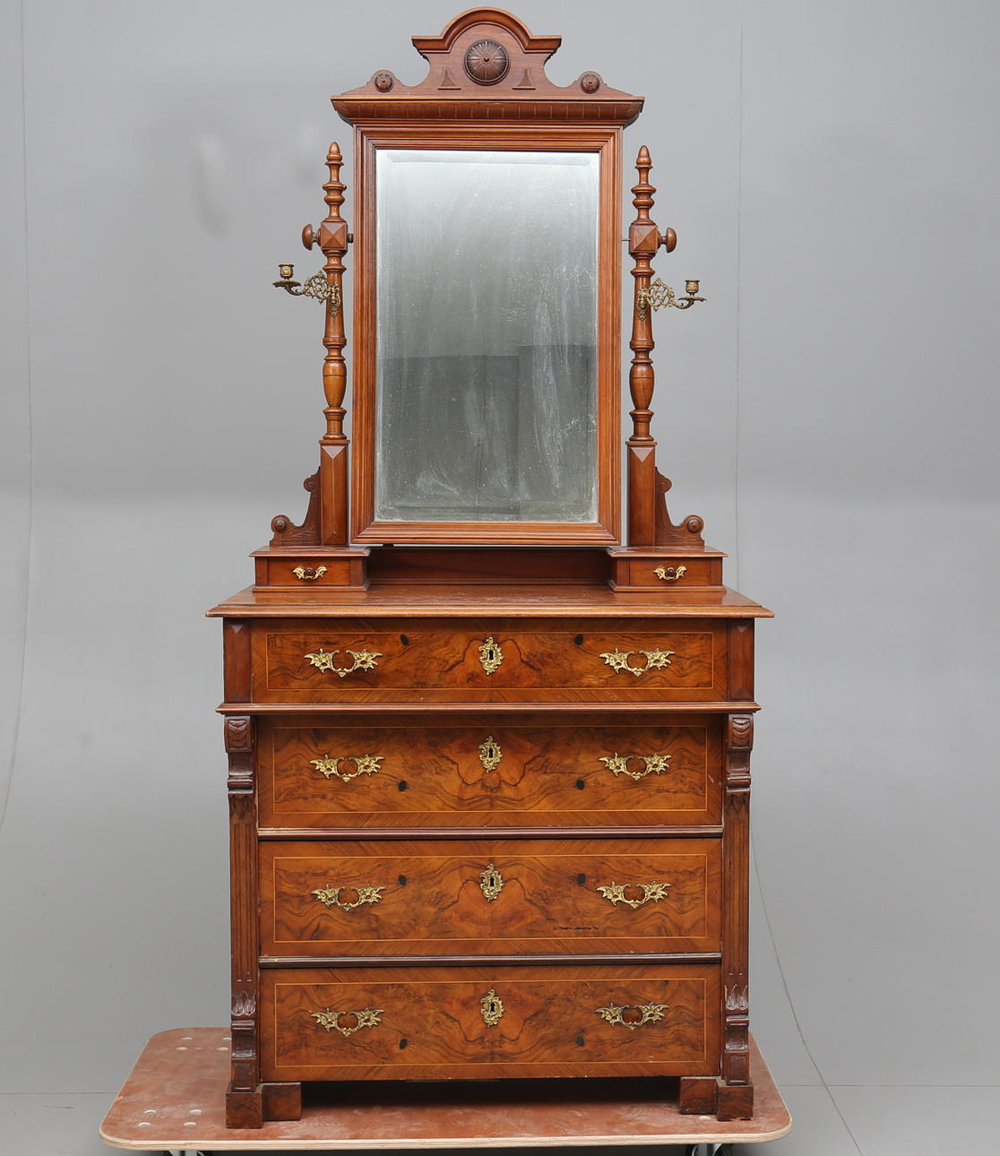 SPEGELBYRÅ, 1800-talets andra hälft.