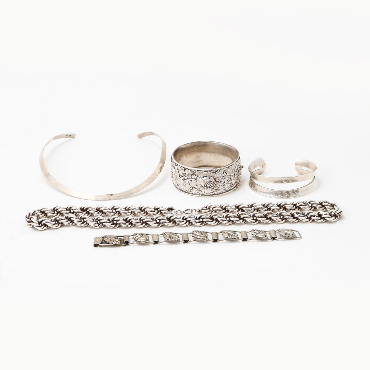 SILVERSMYCKEN, 5 delar, vikt ca 195 gram.