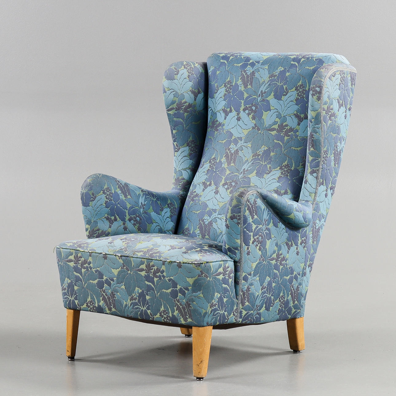 ÖRONLAPPSFÅTÖLJ, 1940/50-tal, Sverige.