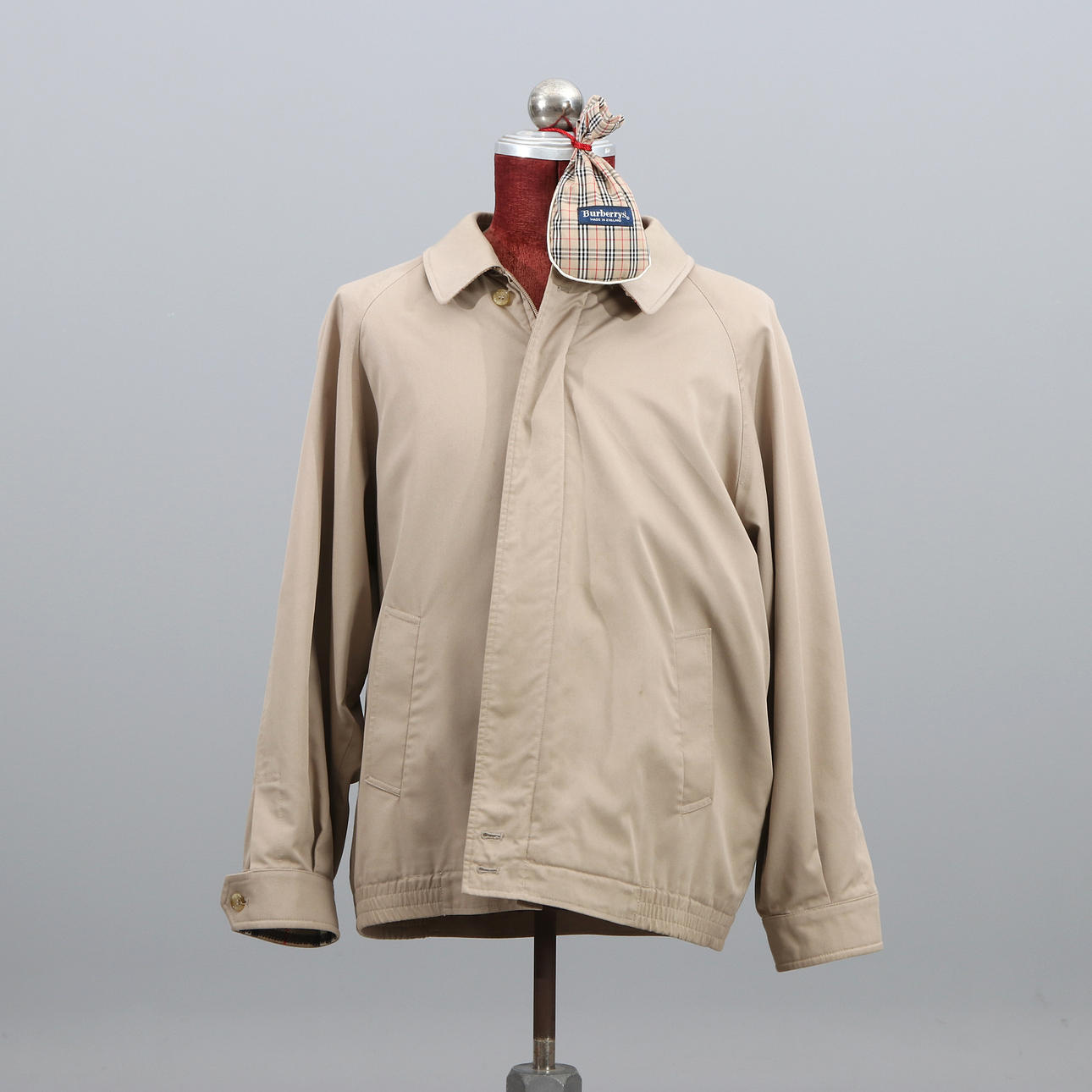 JACKET, BURBERRY, ENGLAND.