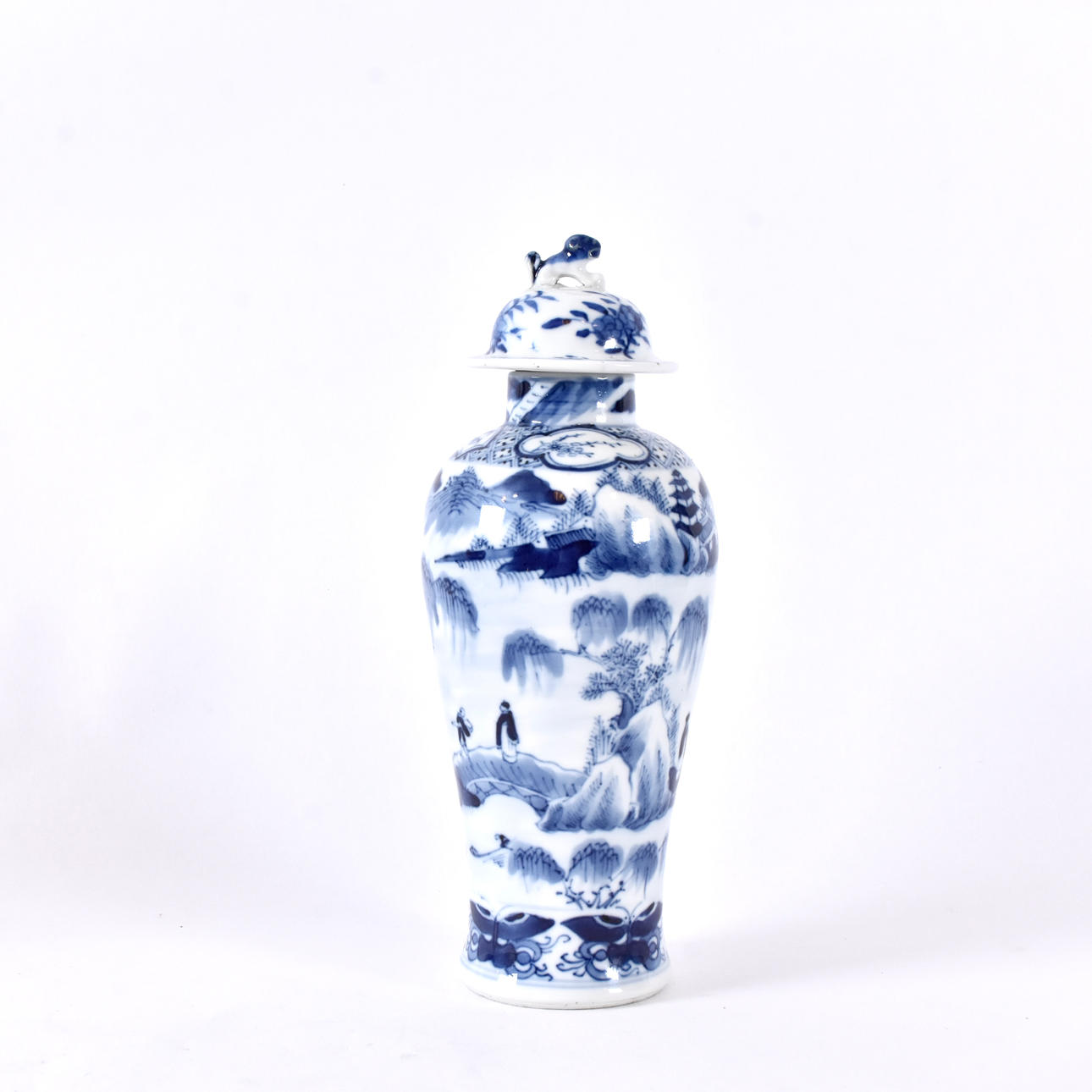 LOCKURNA, porslin, Kina, 1900-tal.