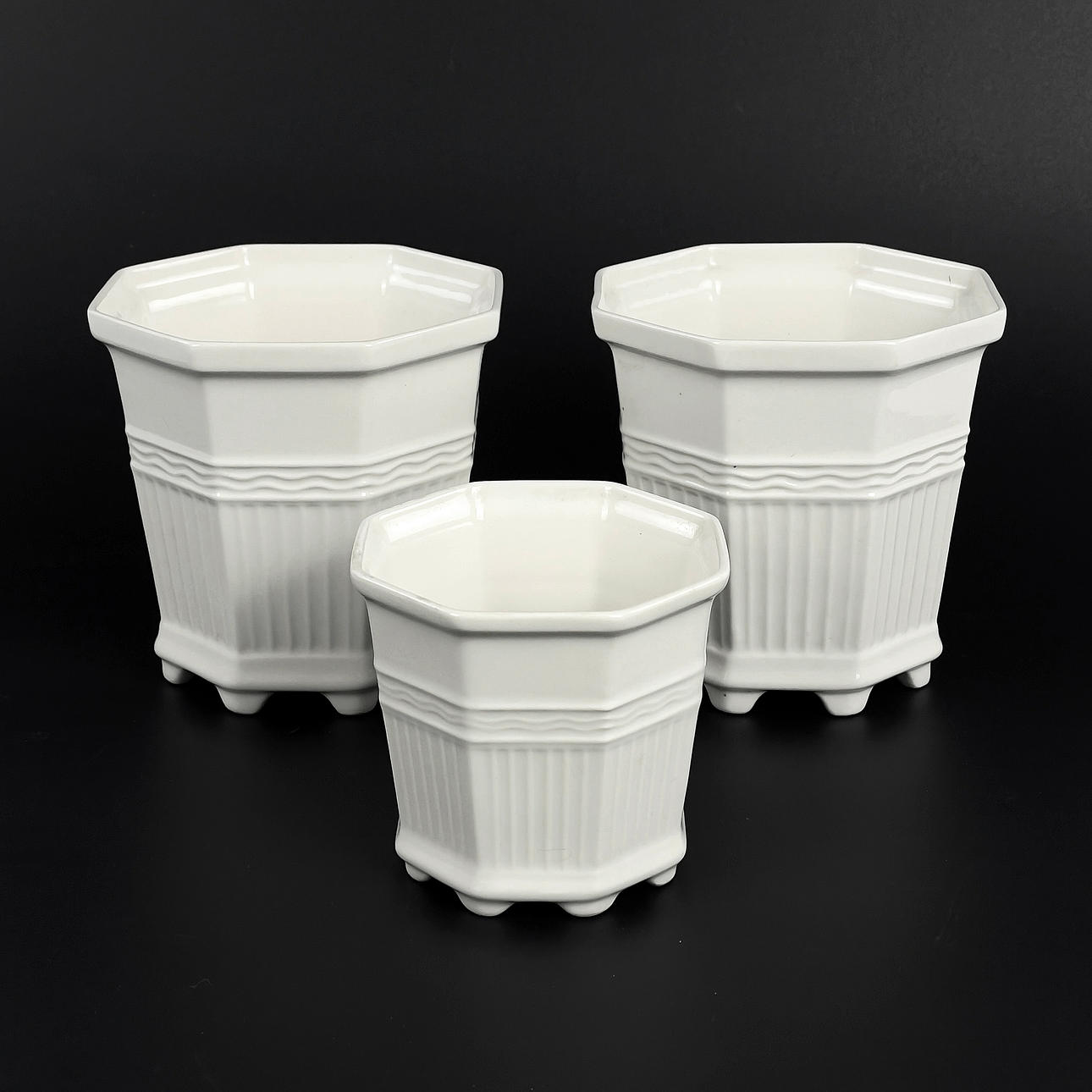 YTTERFODER, 3 st. Porslin, "Prins Eugens Waldemarsudde", Rörstrand.