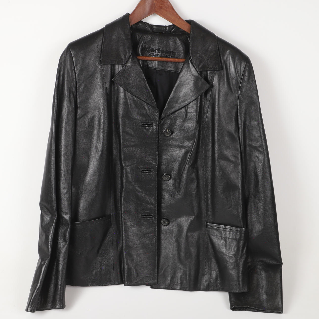 JACKET, women's model, black leather, Interteam.