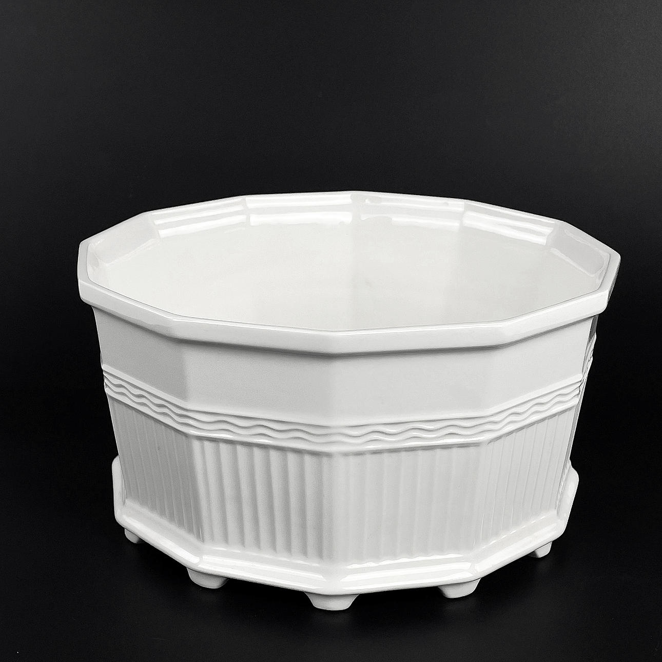 OUTER LINING. Porcelain, “Prince Eugens Waldemarsudde”, Rörstrand.