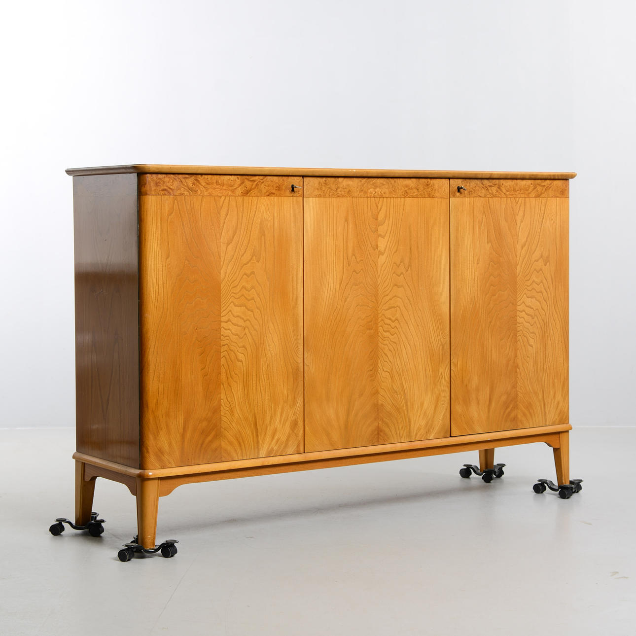 Dining cabinet, Swedish Modern, 1940.