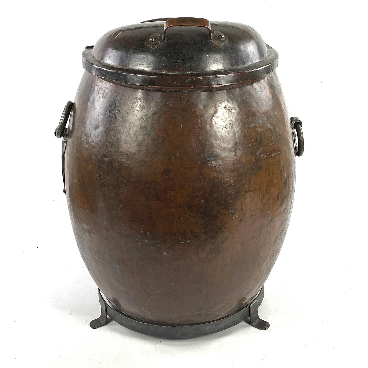 WATER BARREL. Copper, 19th/20th century.