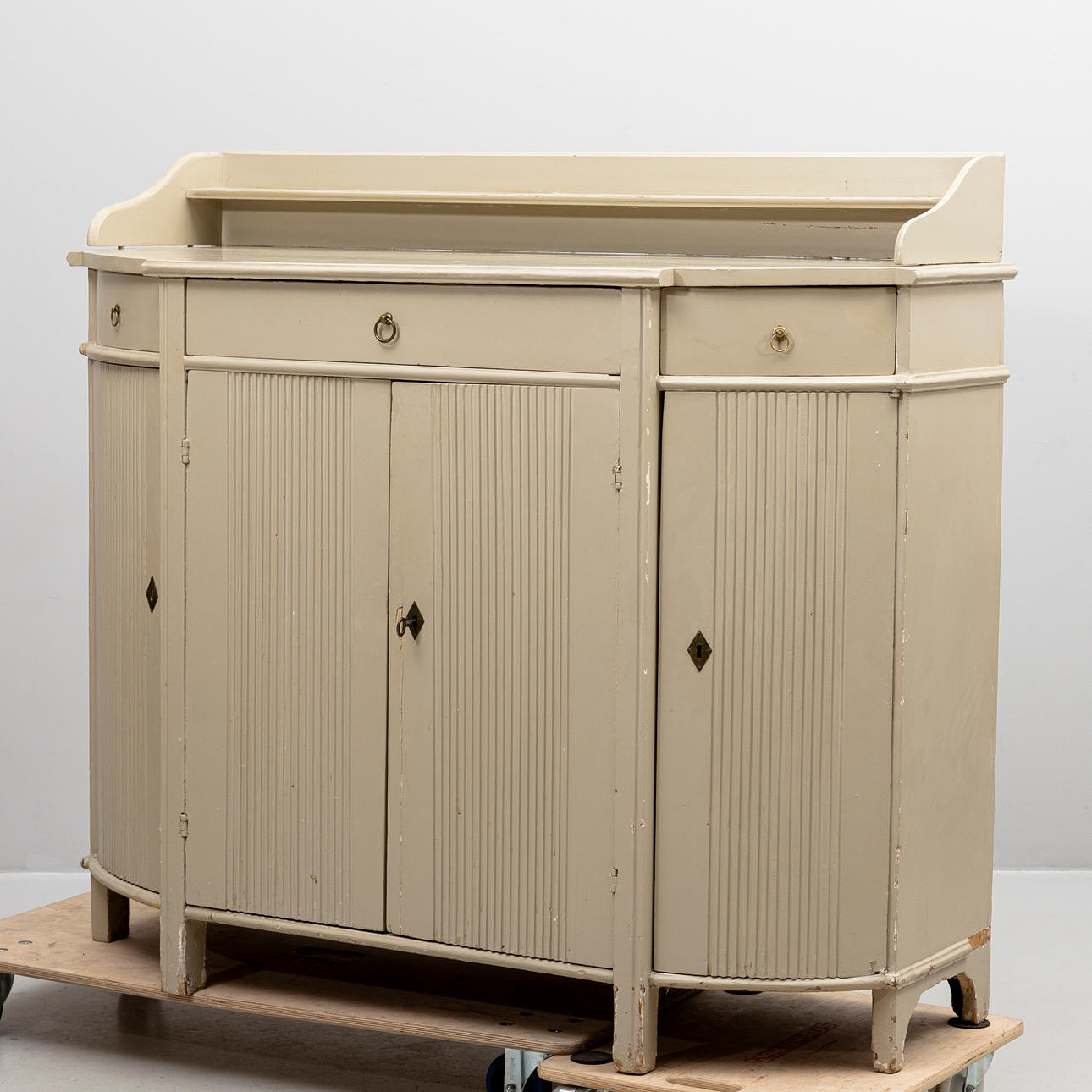 A Gustvian sideboard, circa 1800.