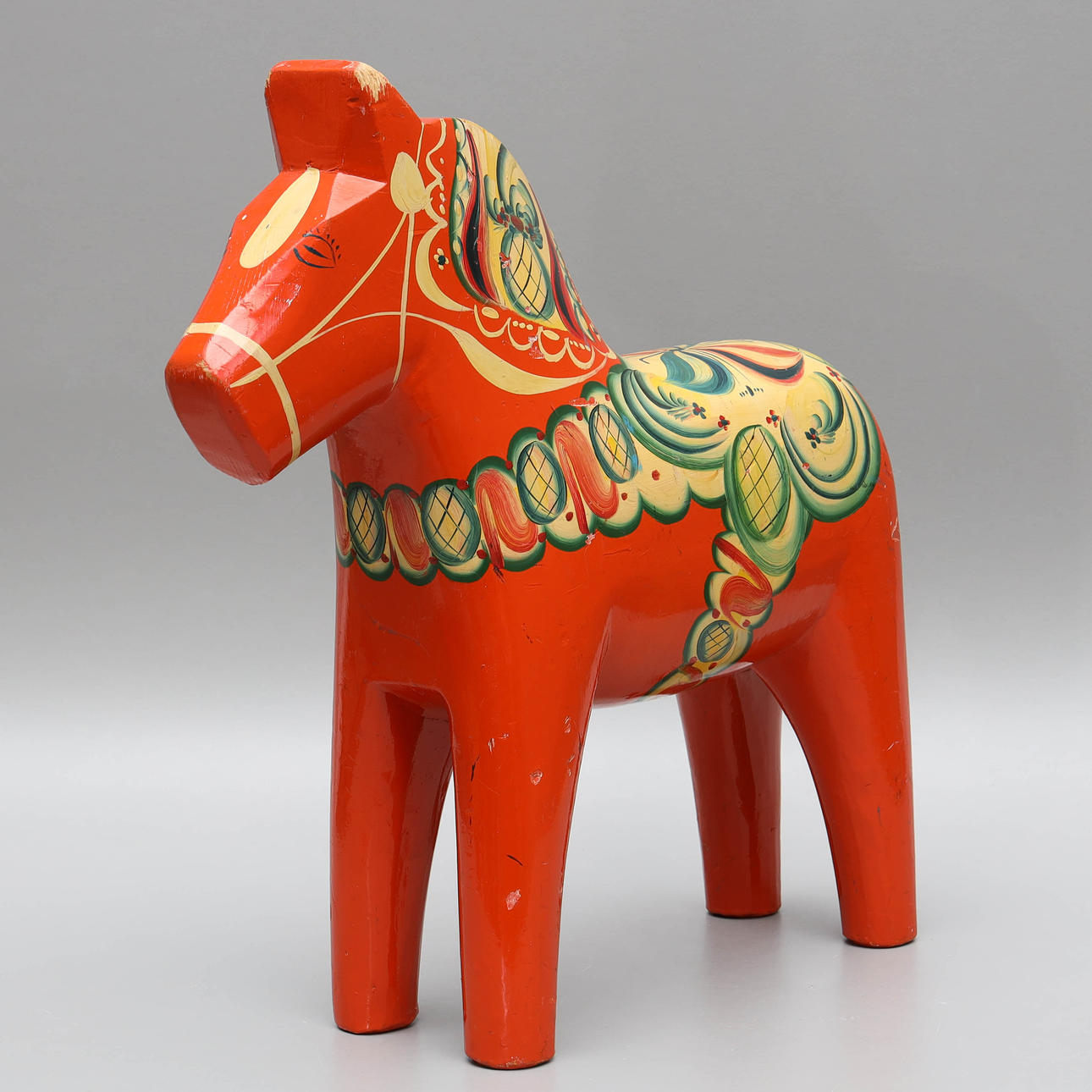 A Dalahäst, height 52 cm, mid 20th century.