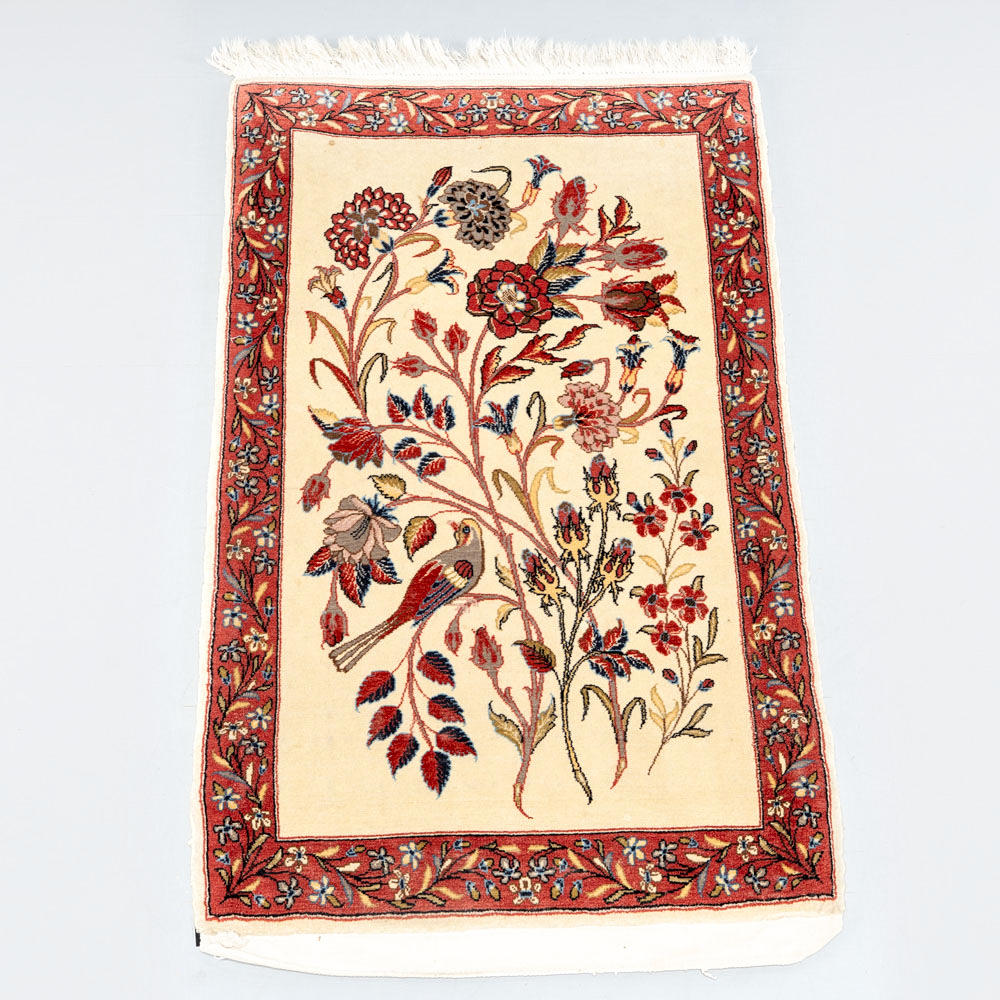 Carpet, Persian, 109 x 62 cm.
