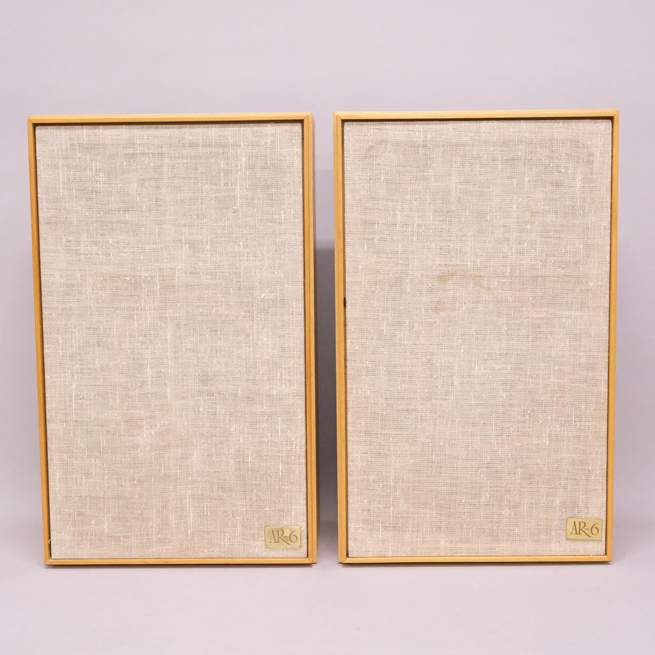 SPEAKERS, A PAIR, AR 6.