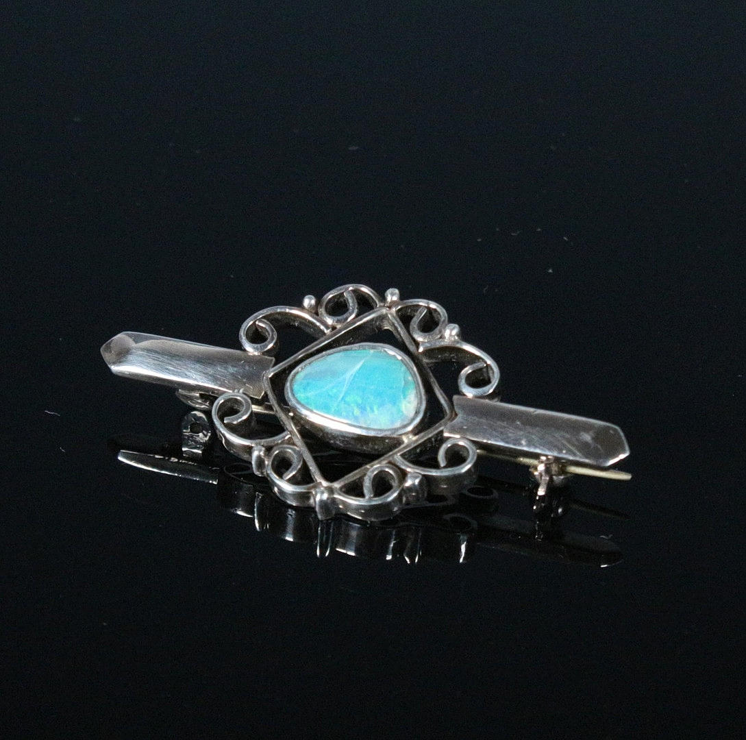 Brooch set with opal doublet, 925.