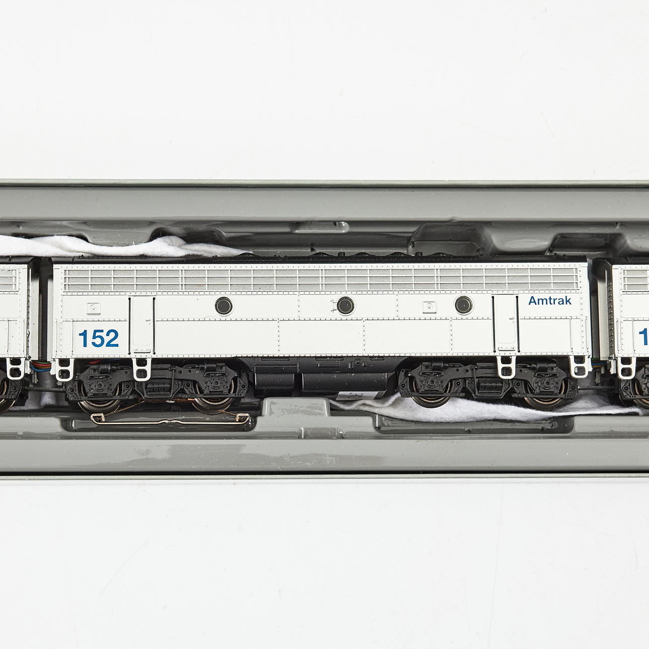 MÄRKLIN. 37621, Diesellokomotive, elektrisch, „Amtrak“, EMD 7, H0 ...