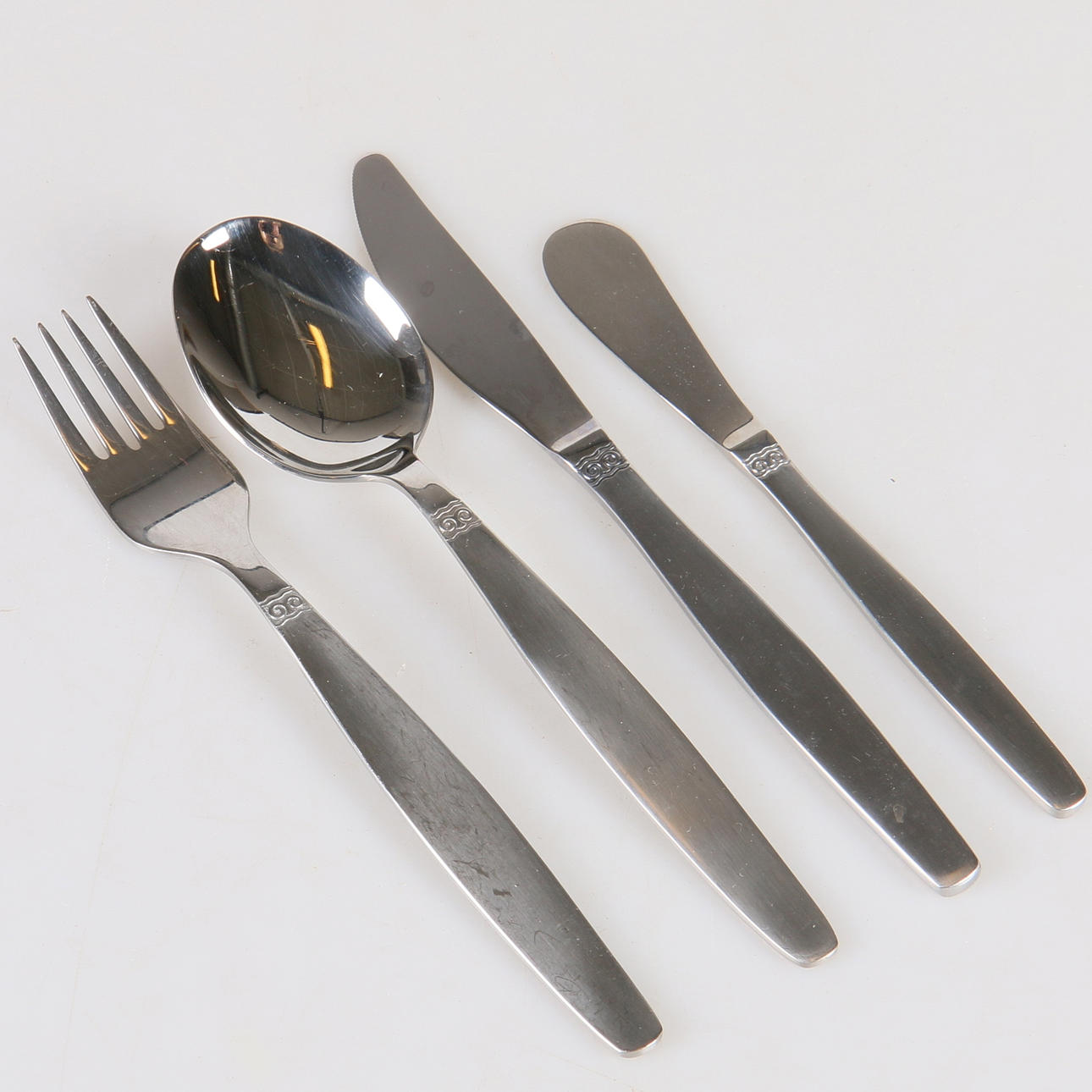 BESTICKSUPPSÄTTNING, 39 delar, rostfritt stål, "Sessan", Nils Johan.