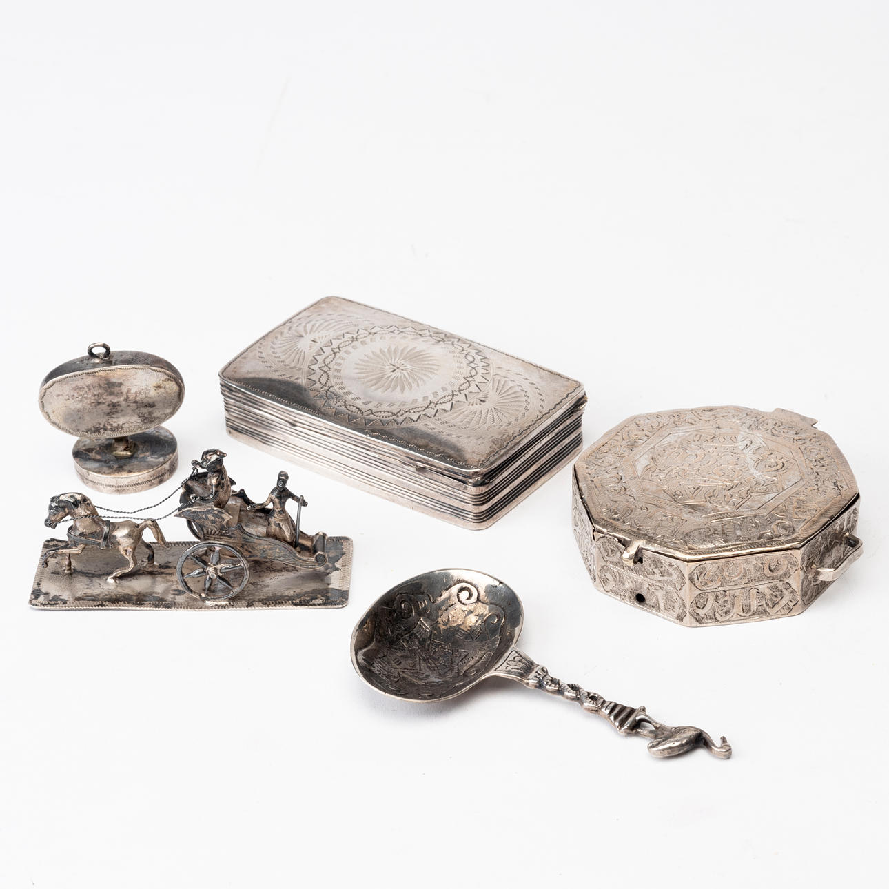 DIVERSE SILVER, 5 delar, bla Sverige, 1850.