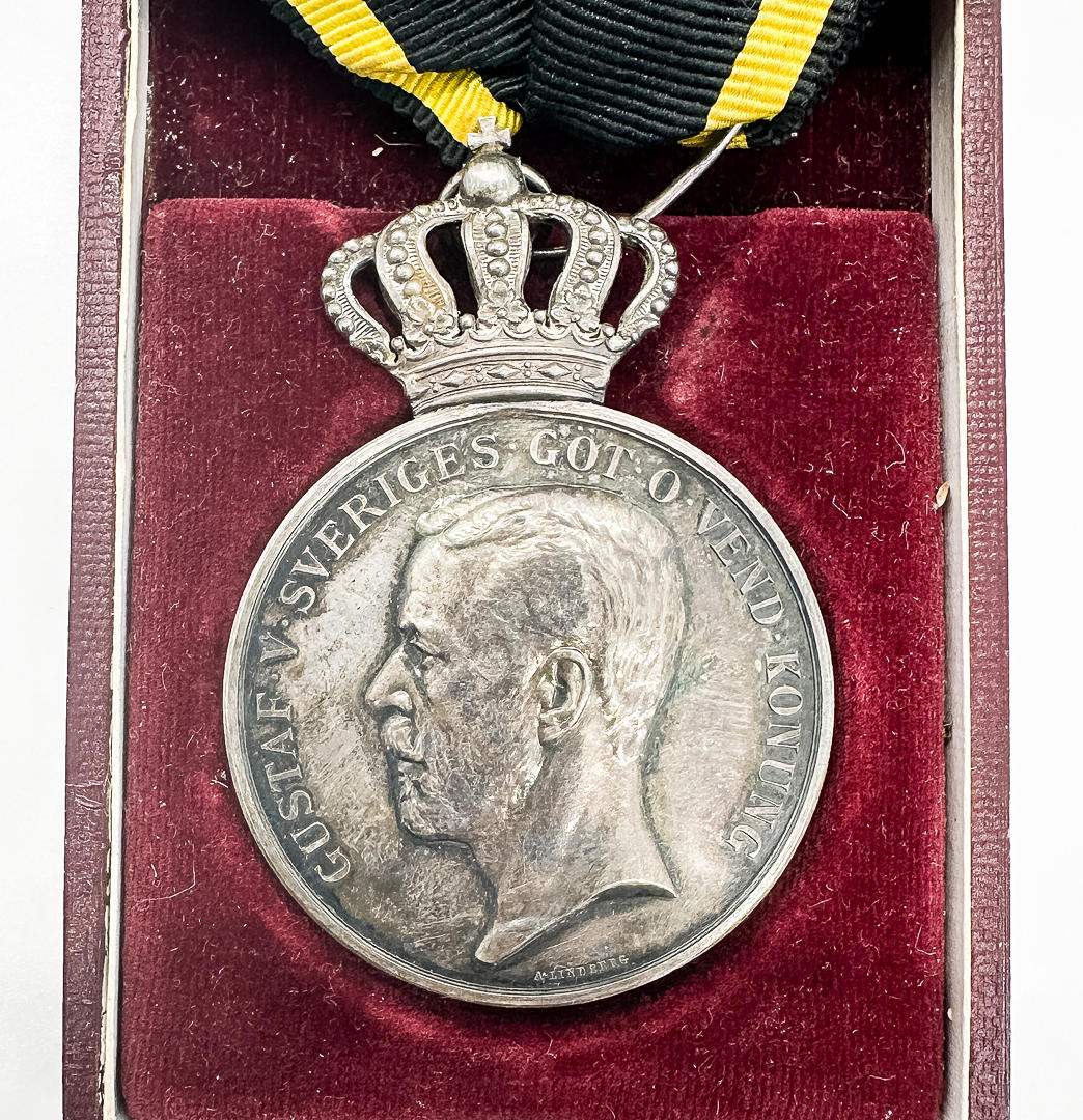 Medalj. Silver. Gustav V. "För trohet och flit".