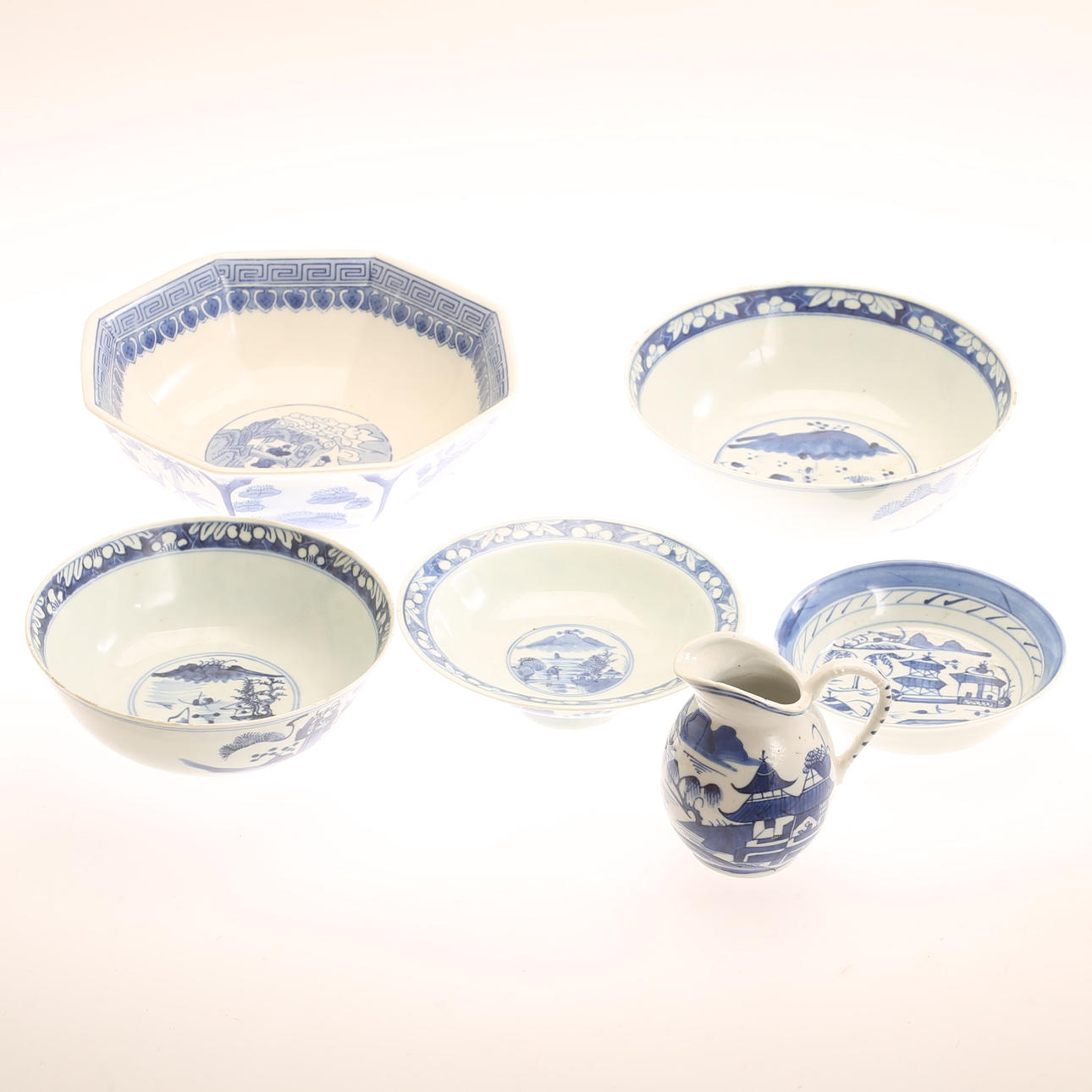 VARIOUS CHINA PORCELAIN, 6 pieces.