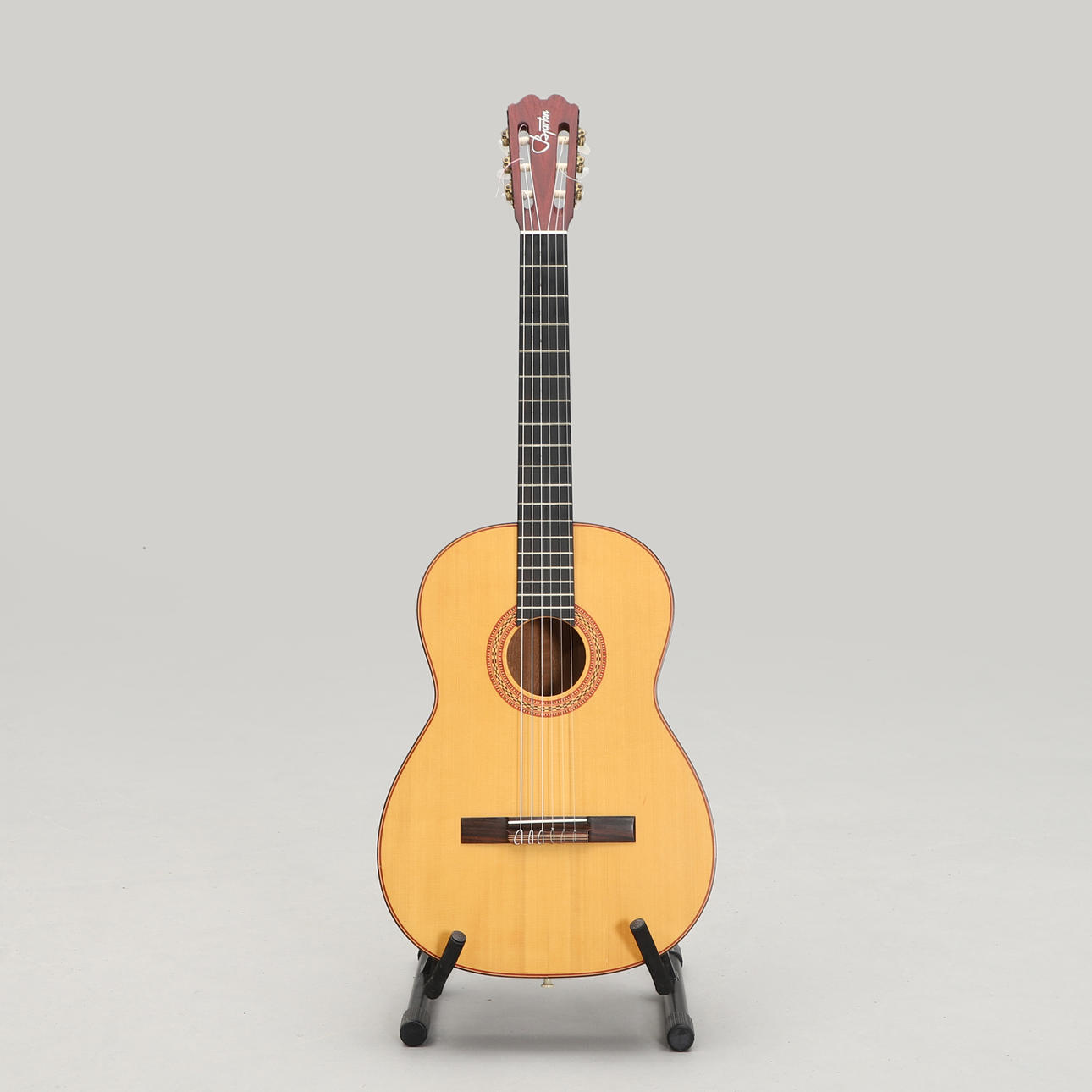 ACOUSTIC GUITAR, Bjärton.