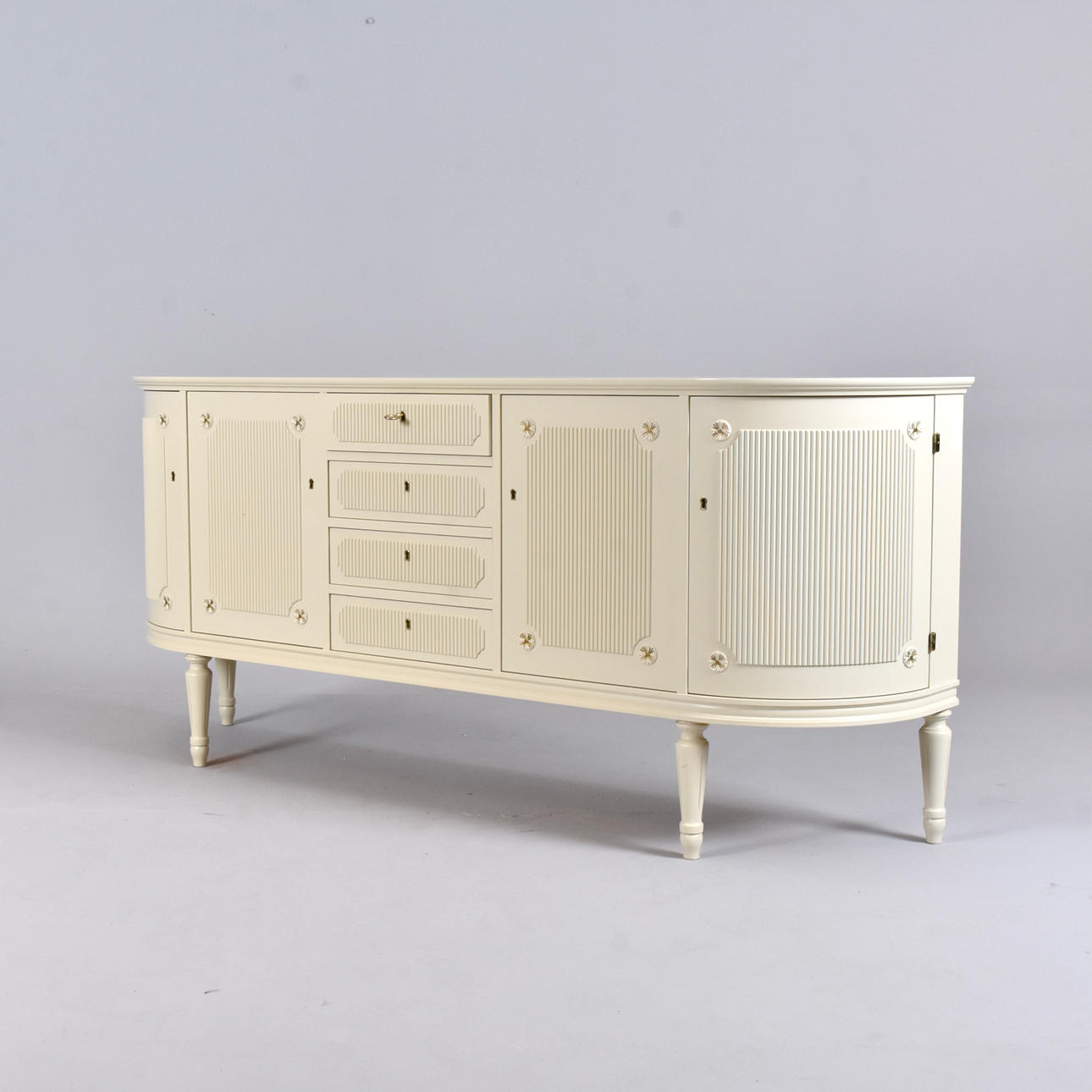 SIDEBORD, Gustaviansk stil, 1900-tal.