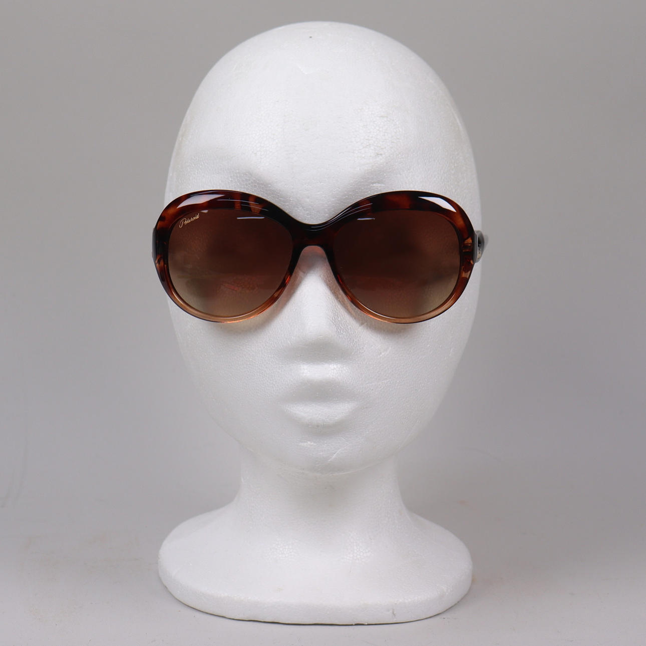 SUNGLASSES, Polaroid, “Sophia”.