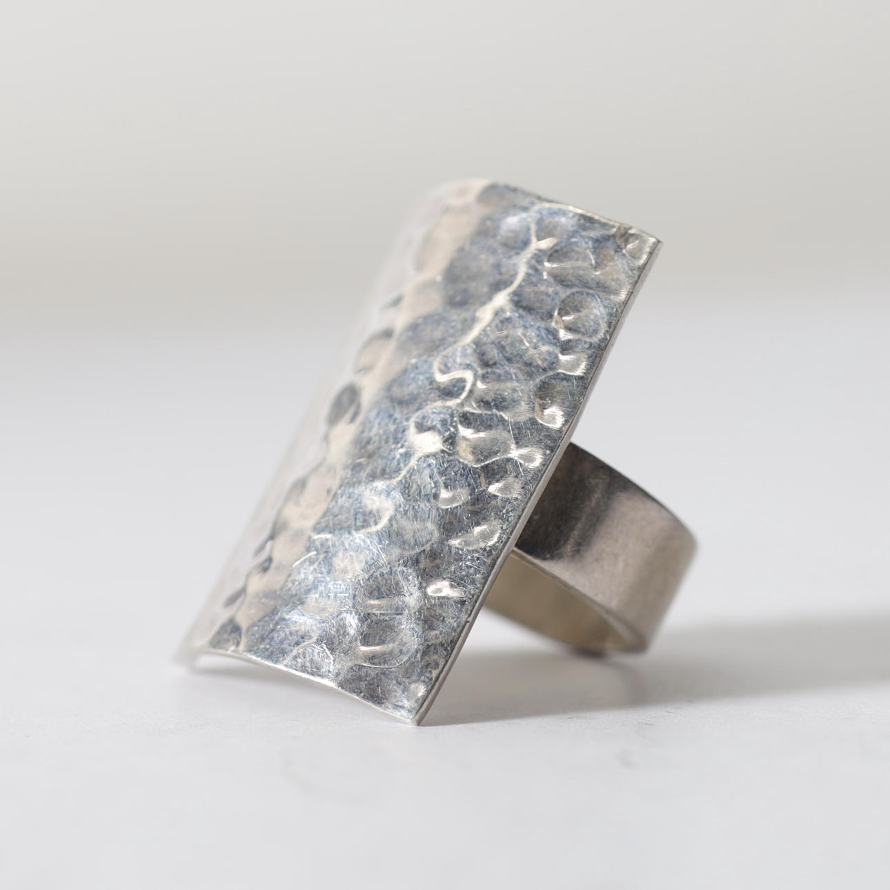 RING, sterlingsilver, Exign. Totalvikt ca 14,7 gram.