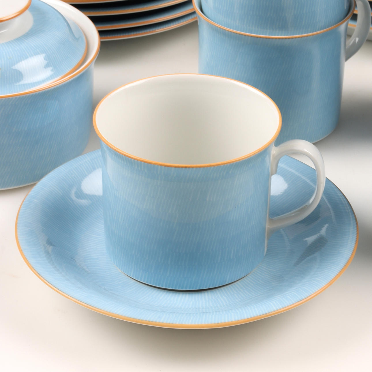 SIGNE PERSSON-MELIN. A set of 23 “Primeur” tableware, Rörstrand
