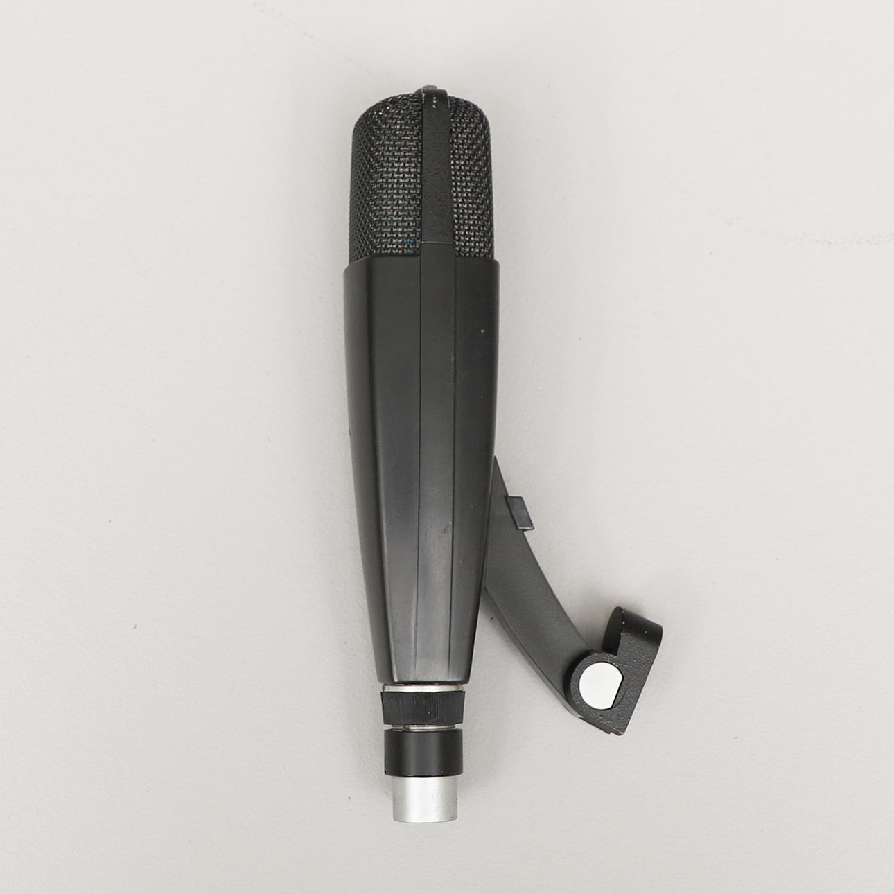 A 1960's Sennheiser MD421-U-5 MICROPHONE.