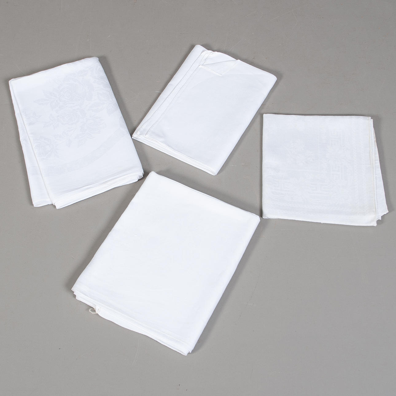 LINEN TABLECLOTHS. 4 pcs, linen damask.