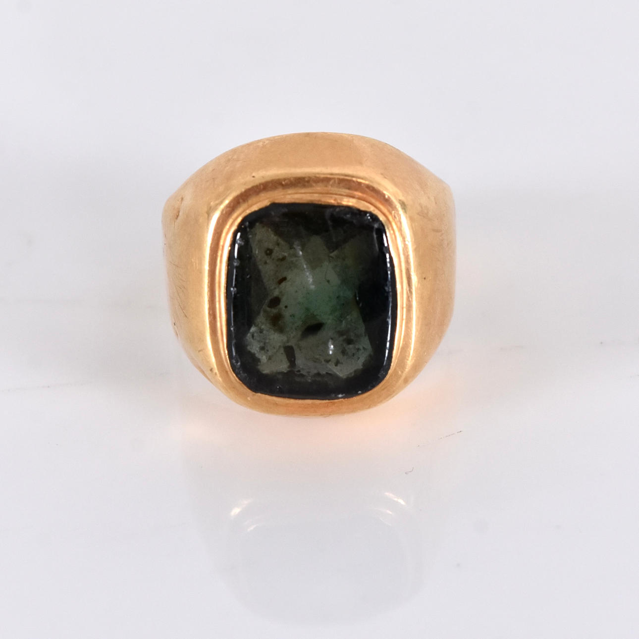 SIGNET RING, 18K.