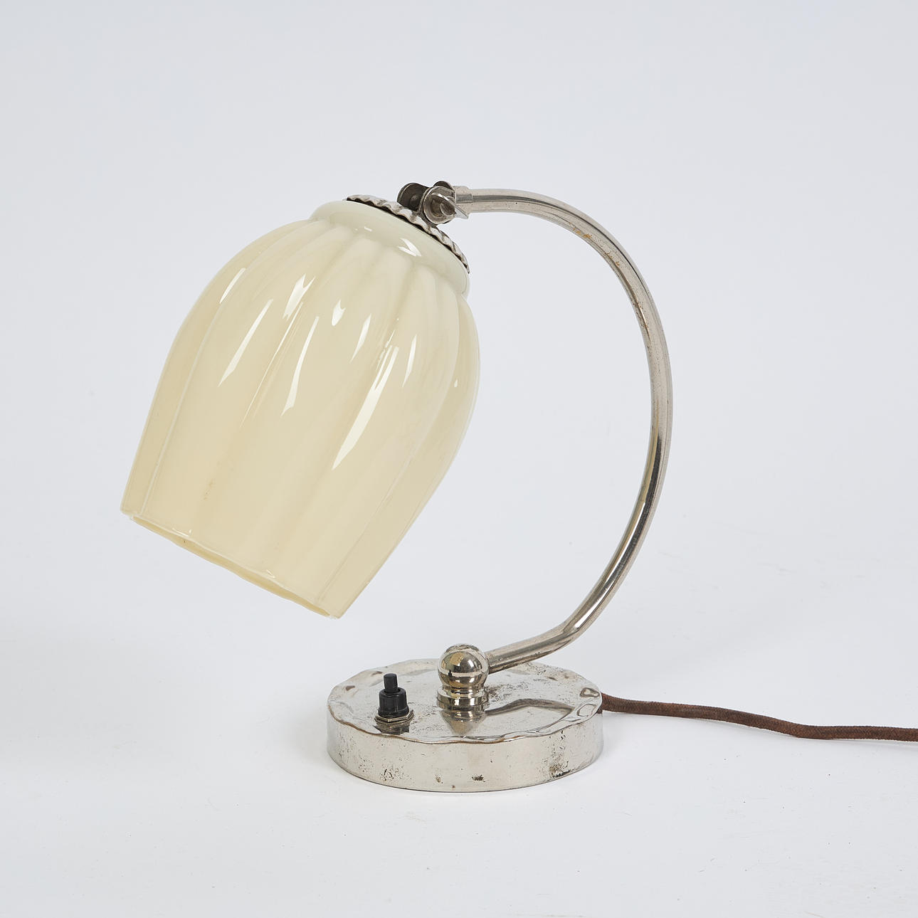 VÄGG/BORDS-LAMPA. Idman, 1940-tal.