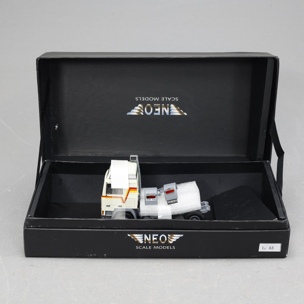 MODELLBIL, Neo Volvo lastbil.