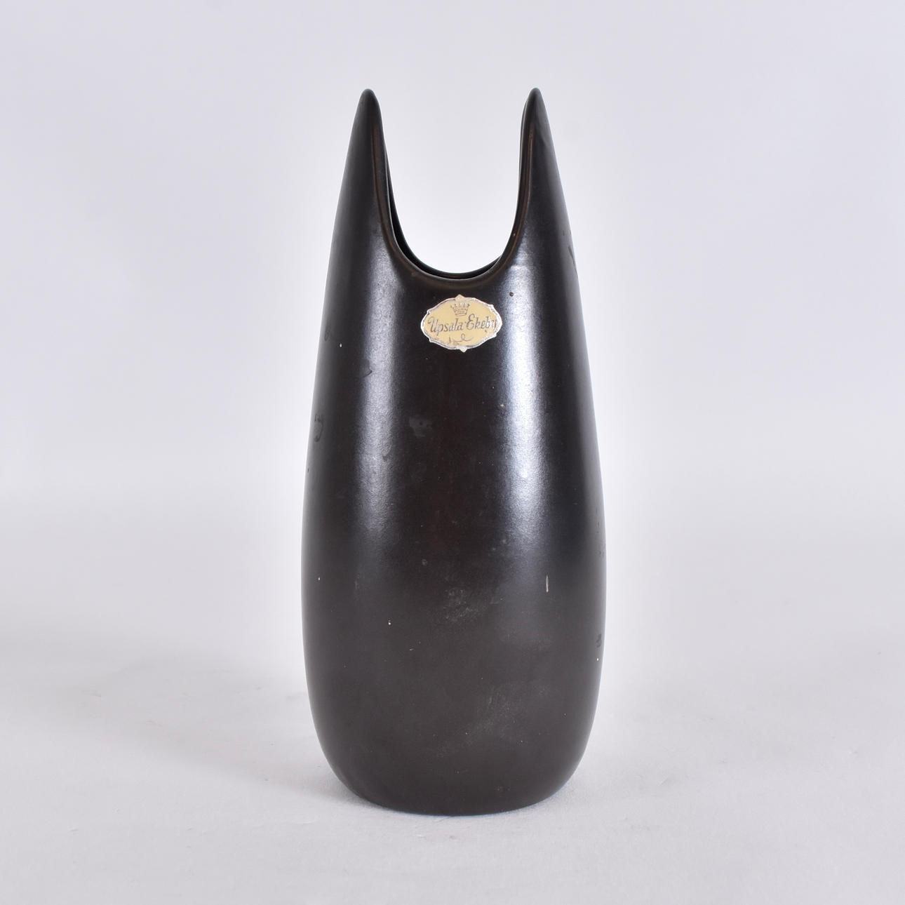 MARI SIMMULSON. vase, glazed earthenware, pike gap-shaped.