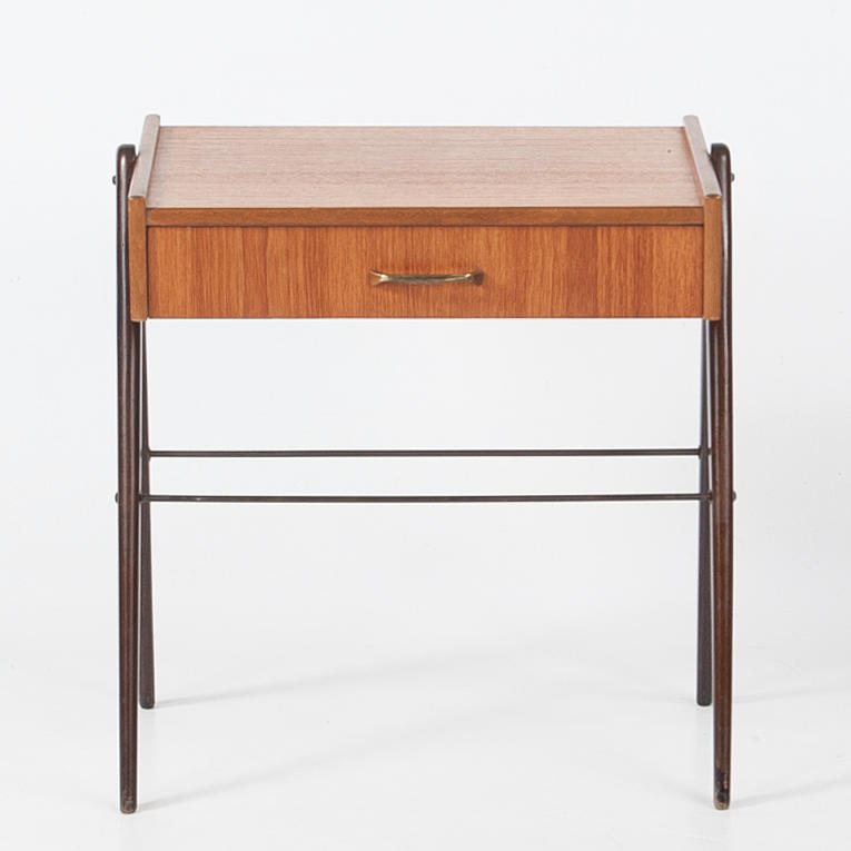 A TEAK BEDSIDE TABLE, Scandinavian, 1950s/60s.