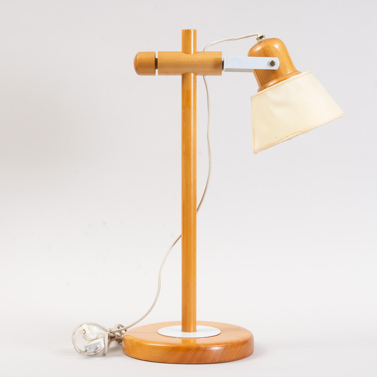 Table lamp in pine wood. adjustable, 1970s.
