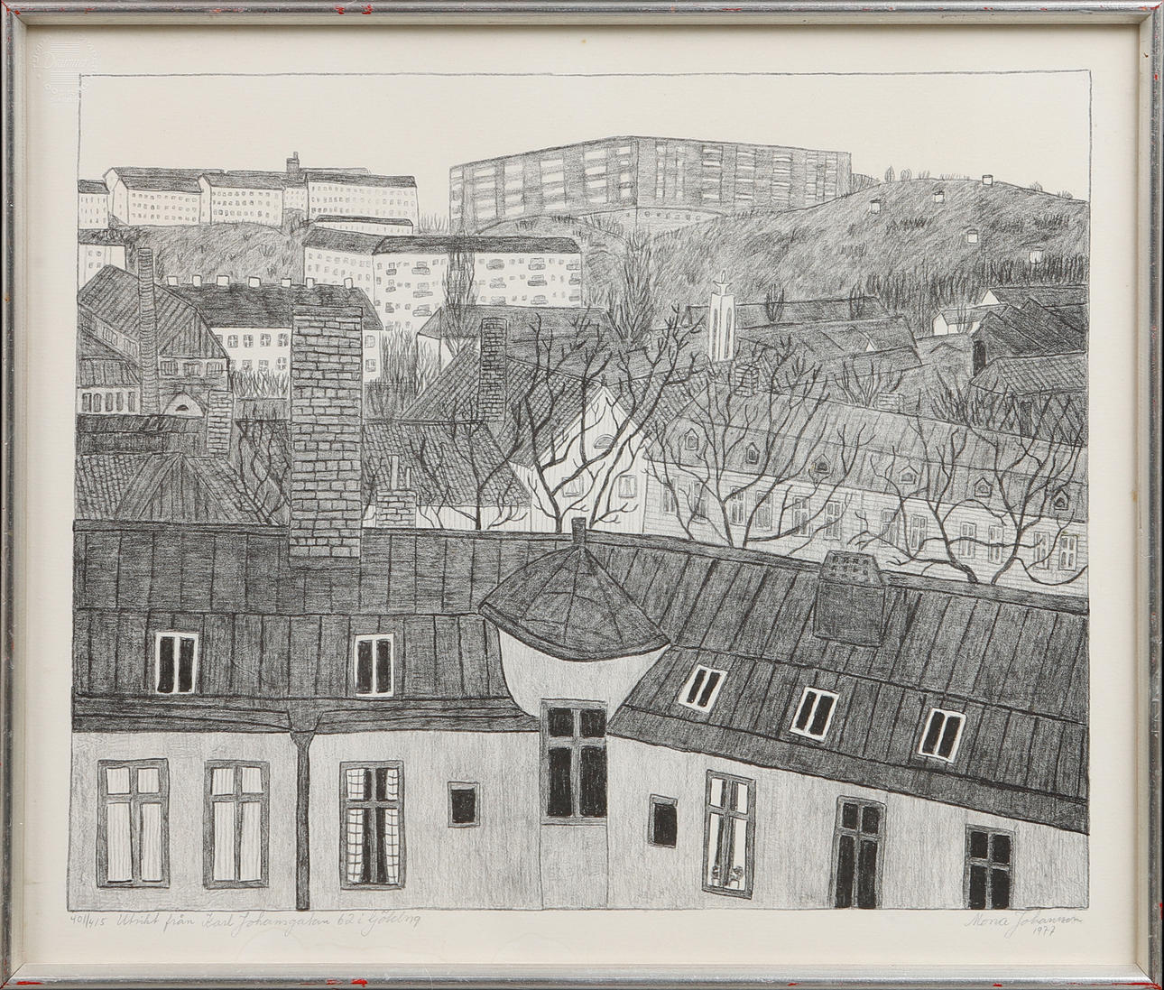 MONA JOHANSSON. "Utsikt från Karl Johansgatan 62 i Göteborg", litografi, signerad, numrerad 401/415 och daterad 1977.