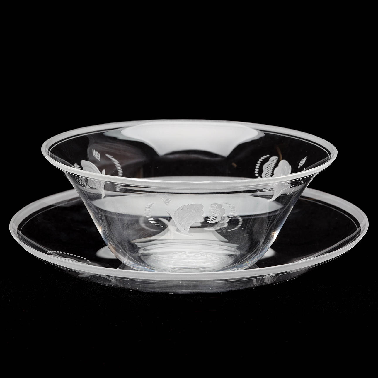 SIMON GATE. Skål & fat, 2 delar, Orrefors, 1929.