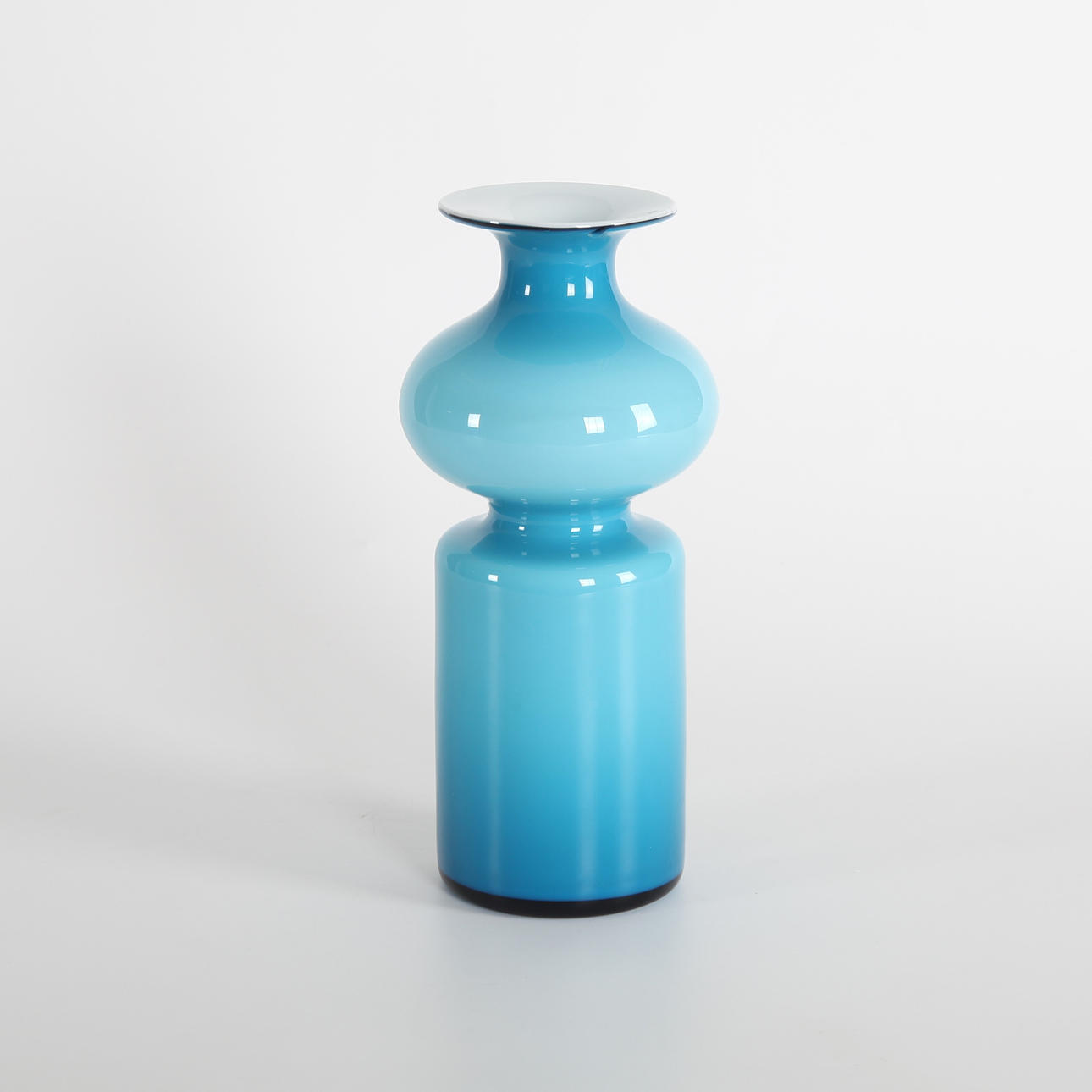 PER LÜTKEN. 1916—1998. Vas, Holmegaard, Denmark.