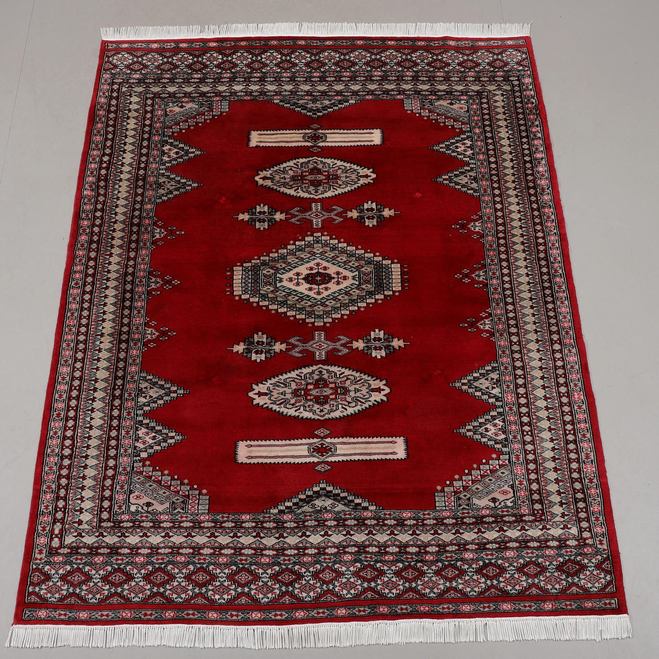 CARPET, oriental, 230 x 175 cm.