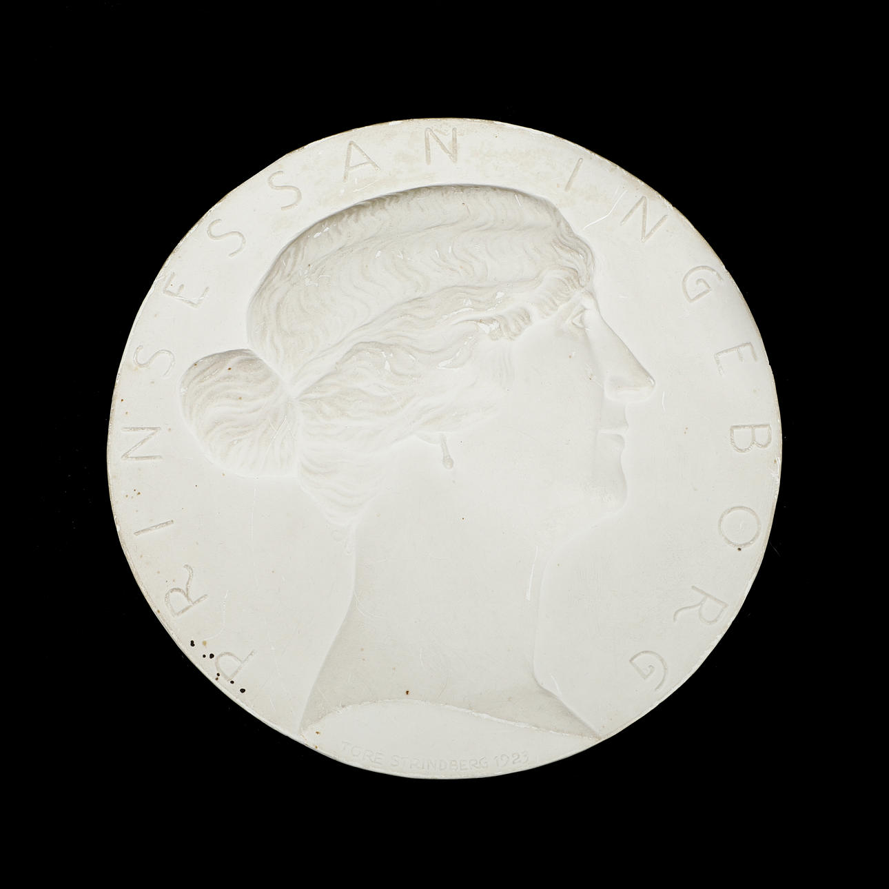 TORE  STRINDBERG. Plakett i gips. Prinsessan Ingeborg. 1923.