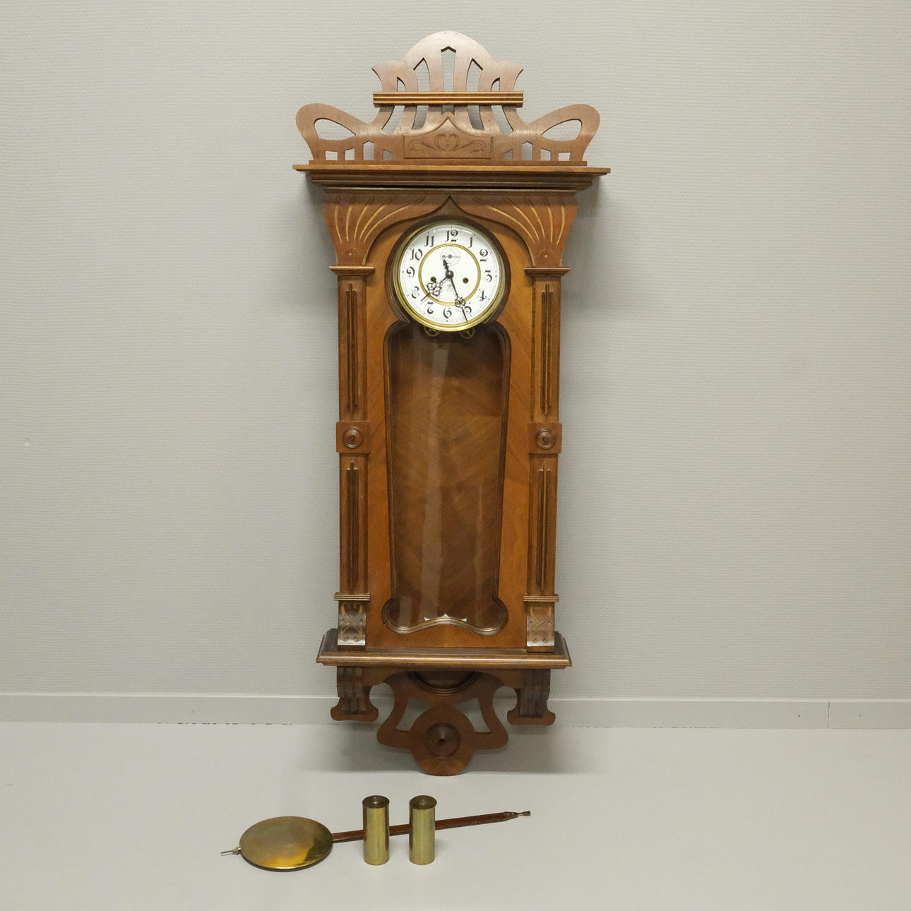 SOLDER REGULATOR. GUSTAV BECKER.