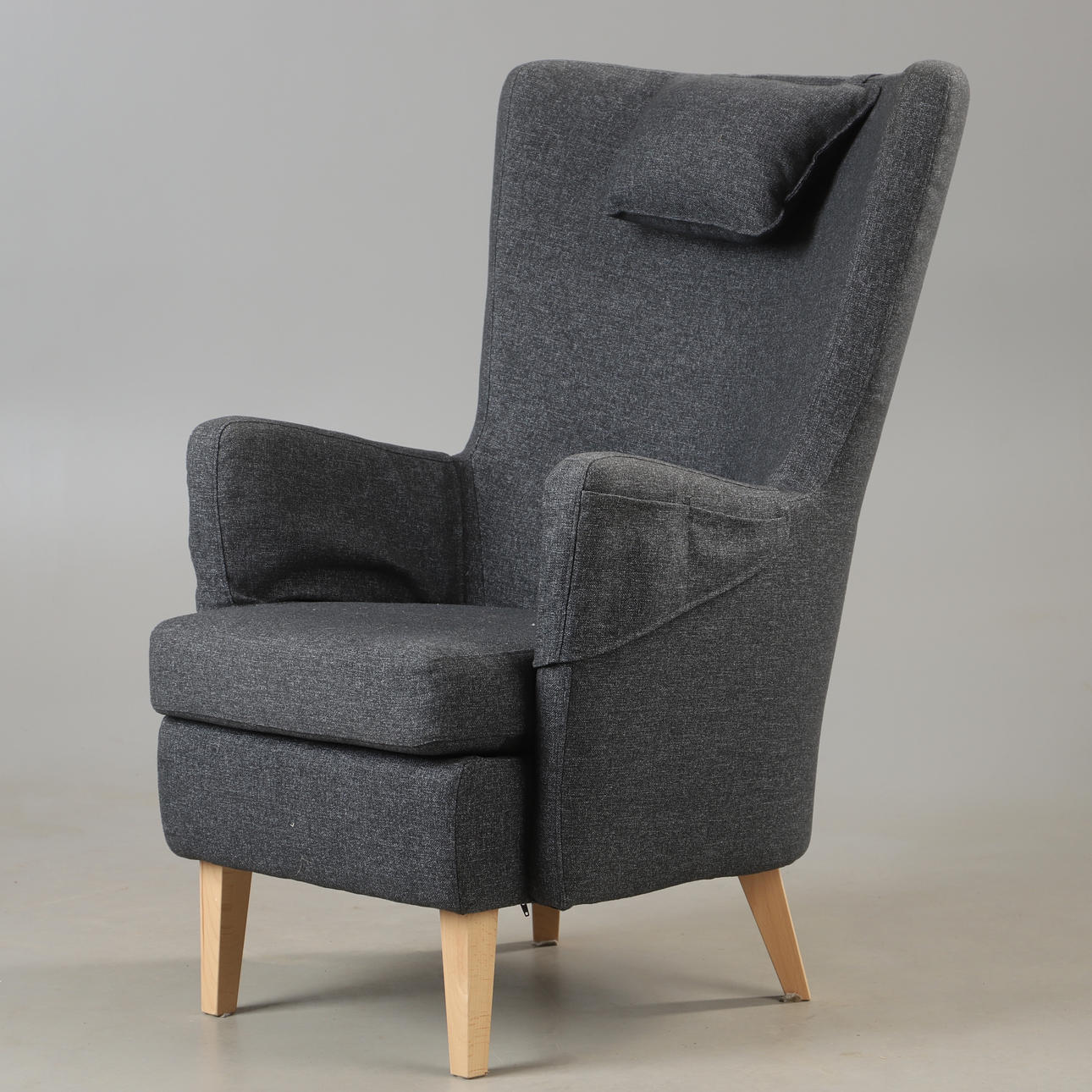 FÅTÖLJ, "Uppburen", textilklädd, lyftfunktion, IKEA.