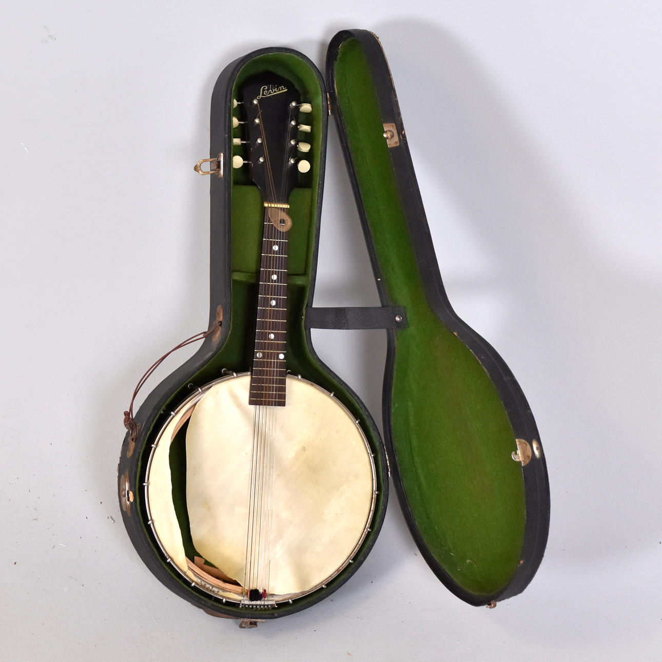 MANDOLIN/BANJO, Levin.