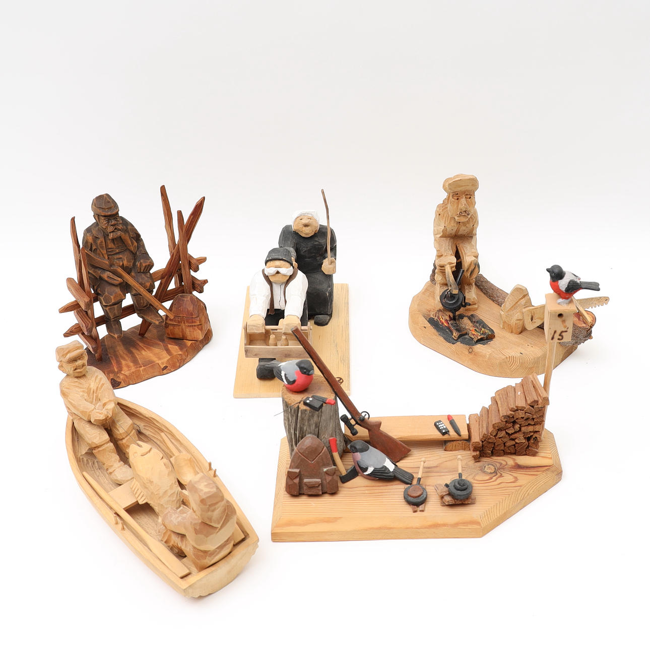 FIGURE GROUPS 5pcs, Woodcut and partially painted.